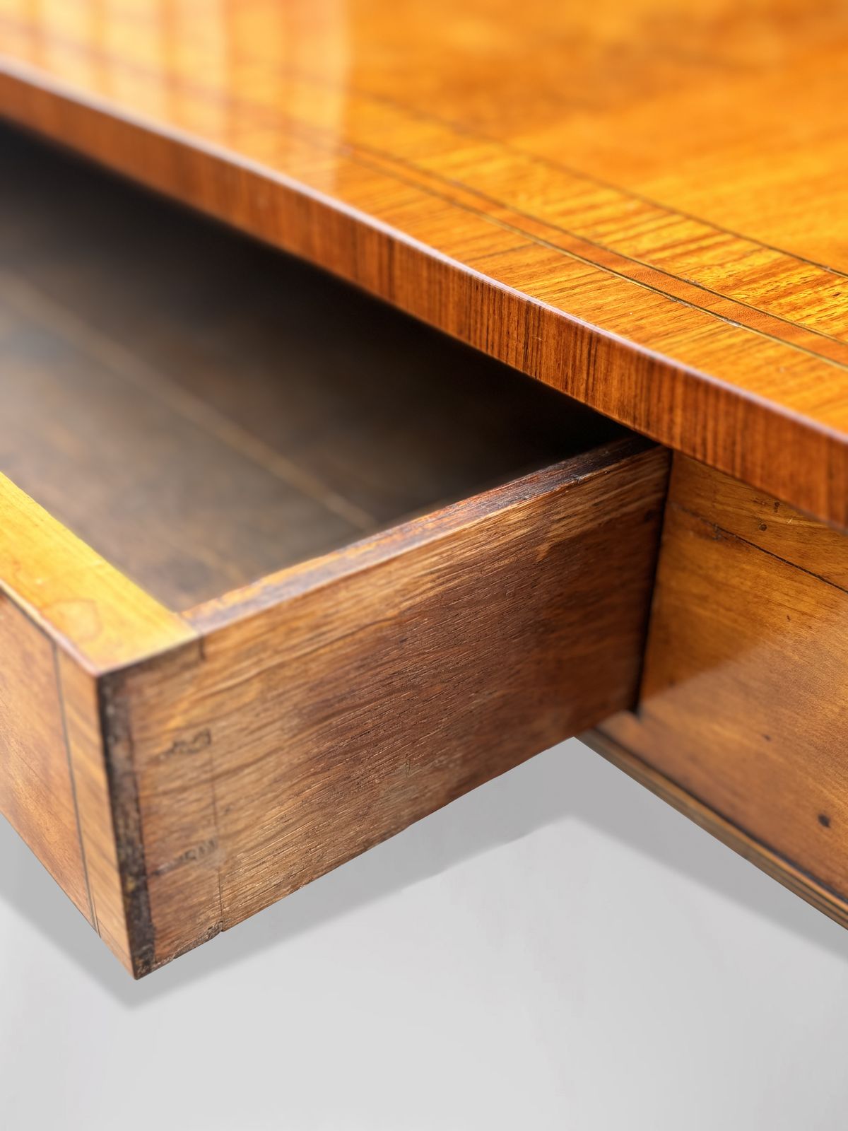 18th Century George III Sheraton Period Satinwood Table photo buy