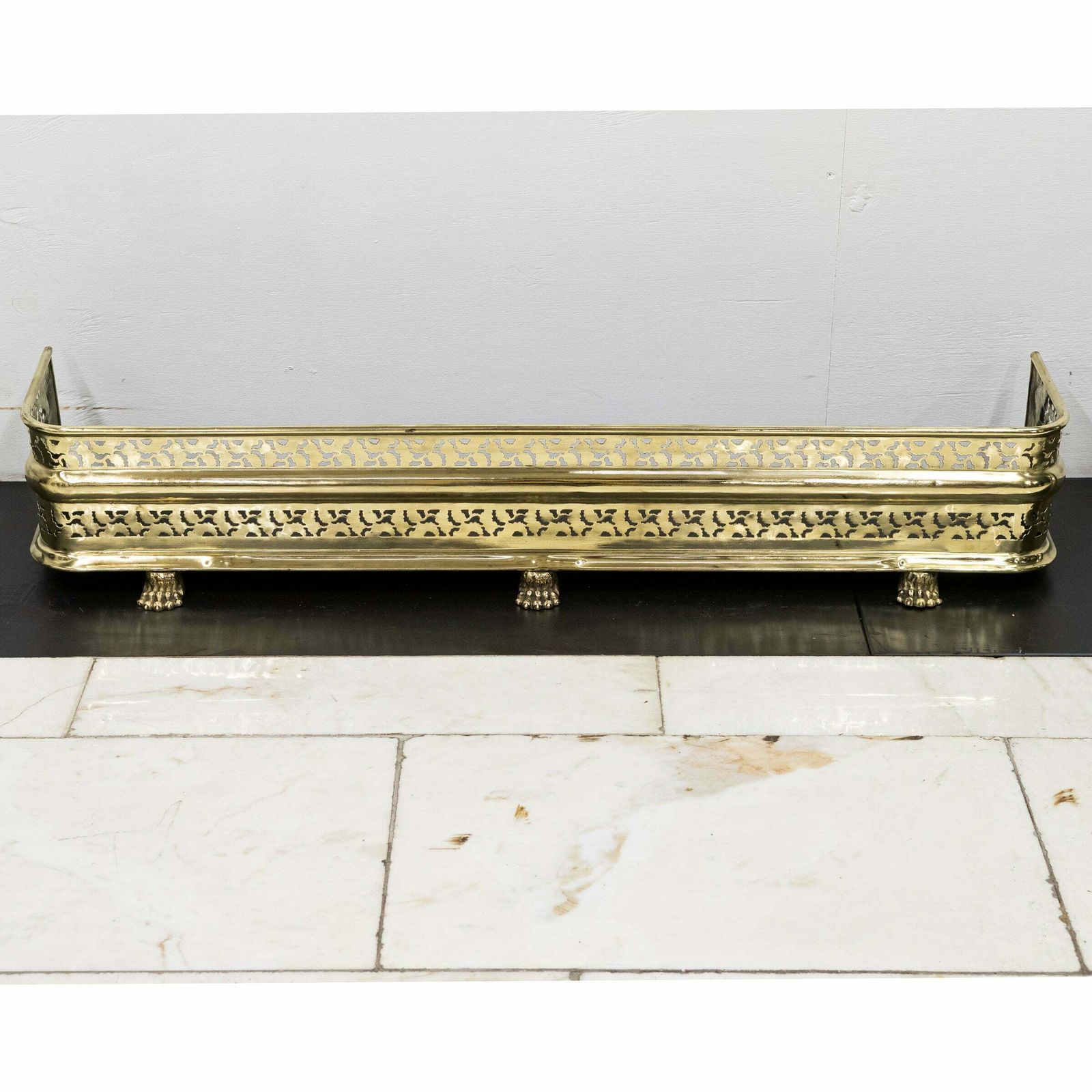 Antique Brass Fireplace Fender With Lion's Paw Feet photo 750.0