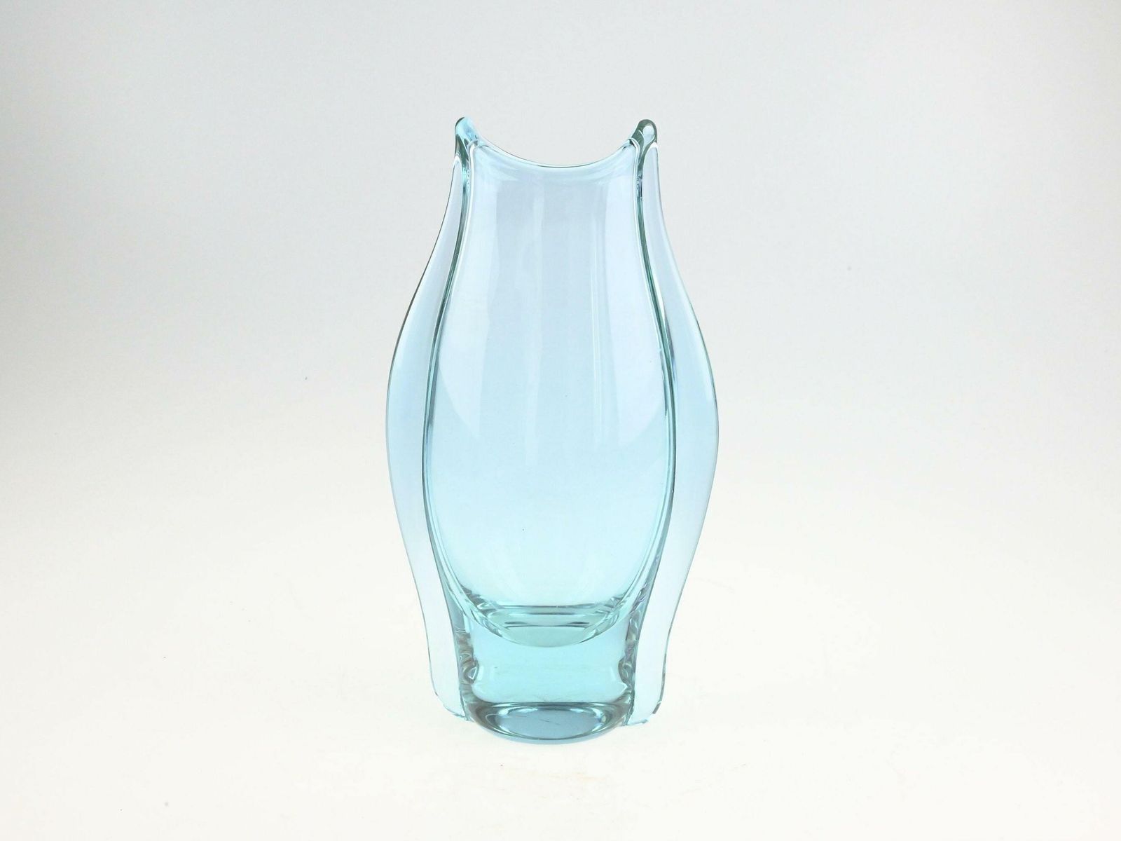 Alexandrite Glass Vase By Miloslav Klinger, Zbs Glassworks, Glass Vase, Mid Century Vase, Czech Vase, Czech Glass, Alexandrite Vase