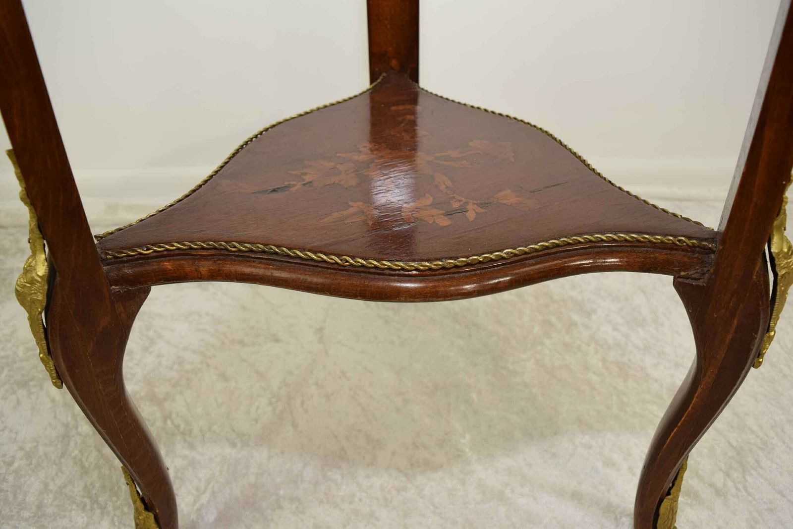 Early 20th Century Mahogany Trefoil Occasional Table photo vintage