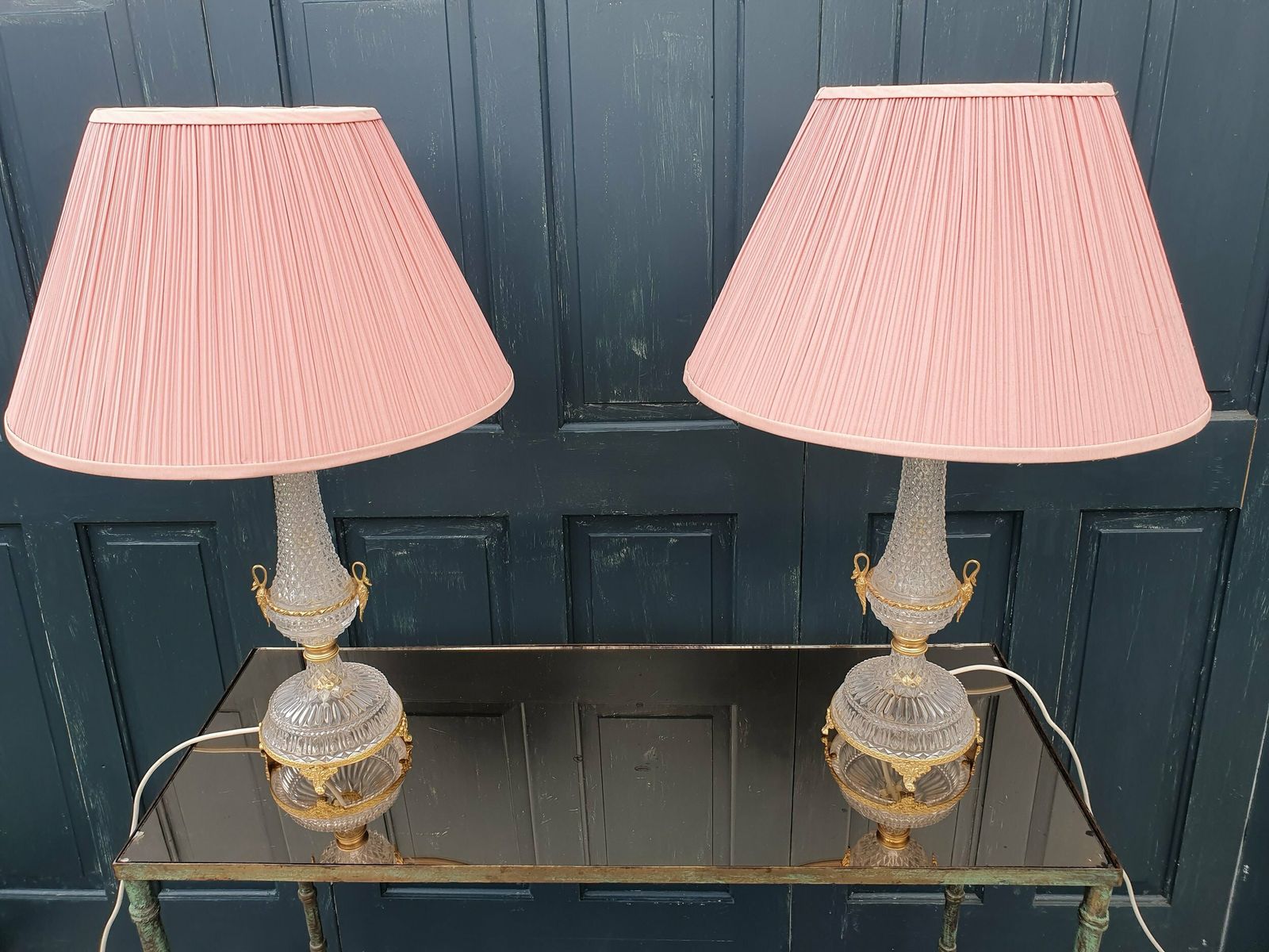 2550.0 Pair Of Glass And Gilt Metal Table Lamps photo