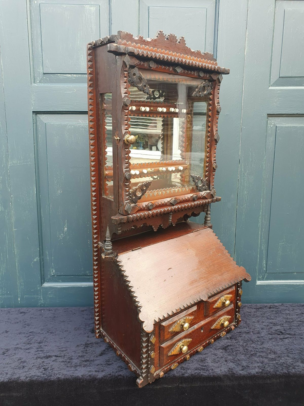 Tramp Art Cabinet, 1800s, Antique photo Furniture