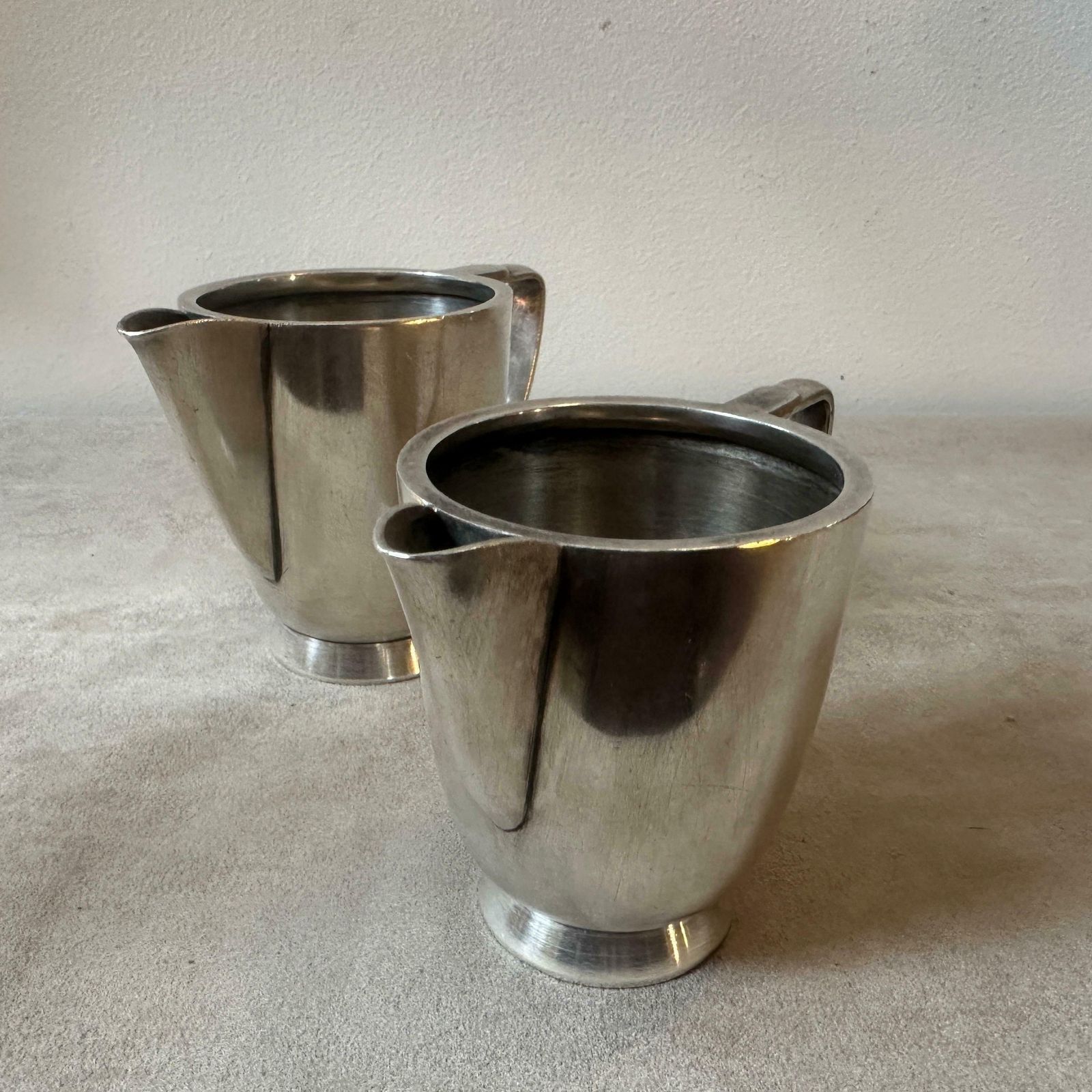 photo furniture Two 1940s Art Deco Coffee Pots Designed By Gio Ponti For Fratelli Calderoni
