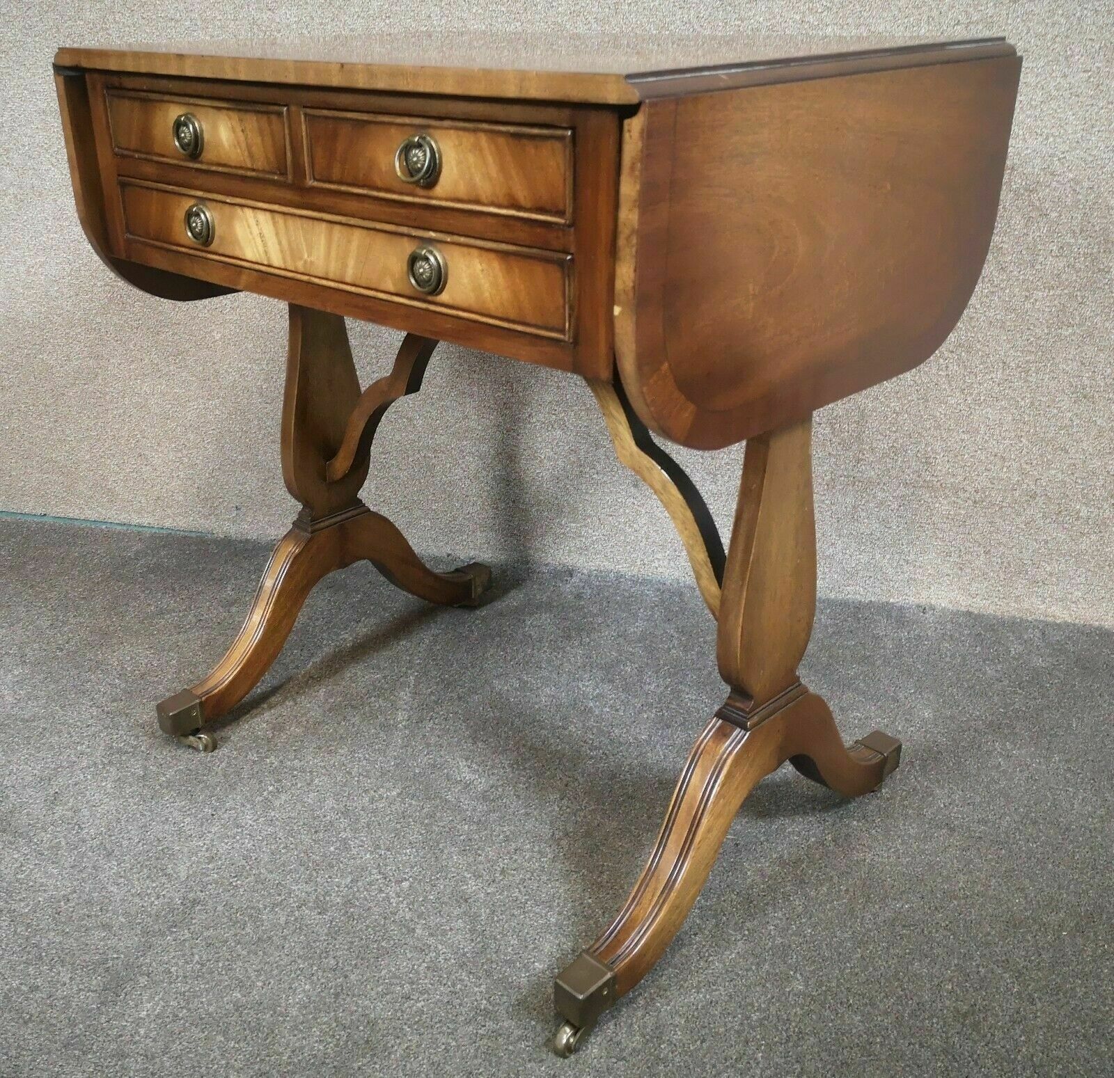 Mahogany Sofa Table By Bevan Funnell Reprodux Avena Av872 photo Furniture
