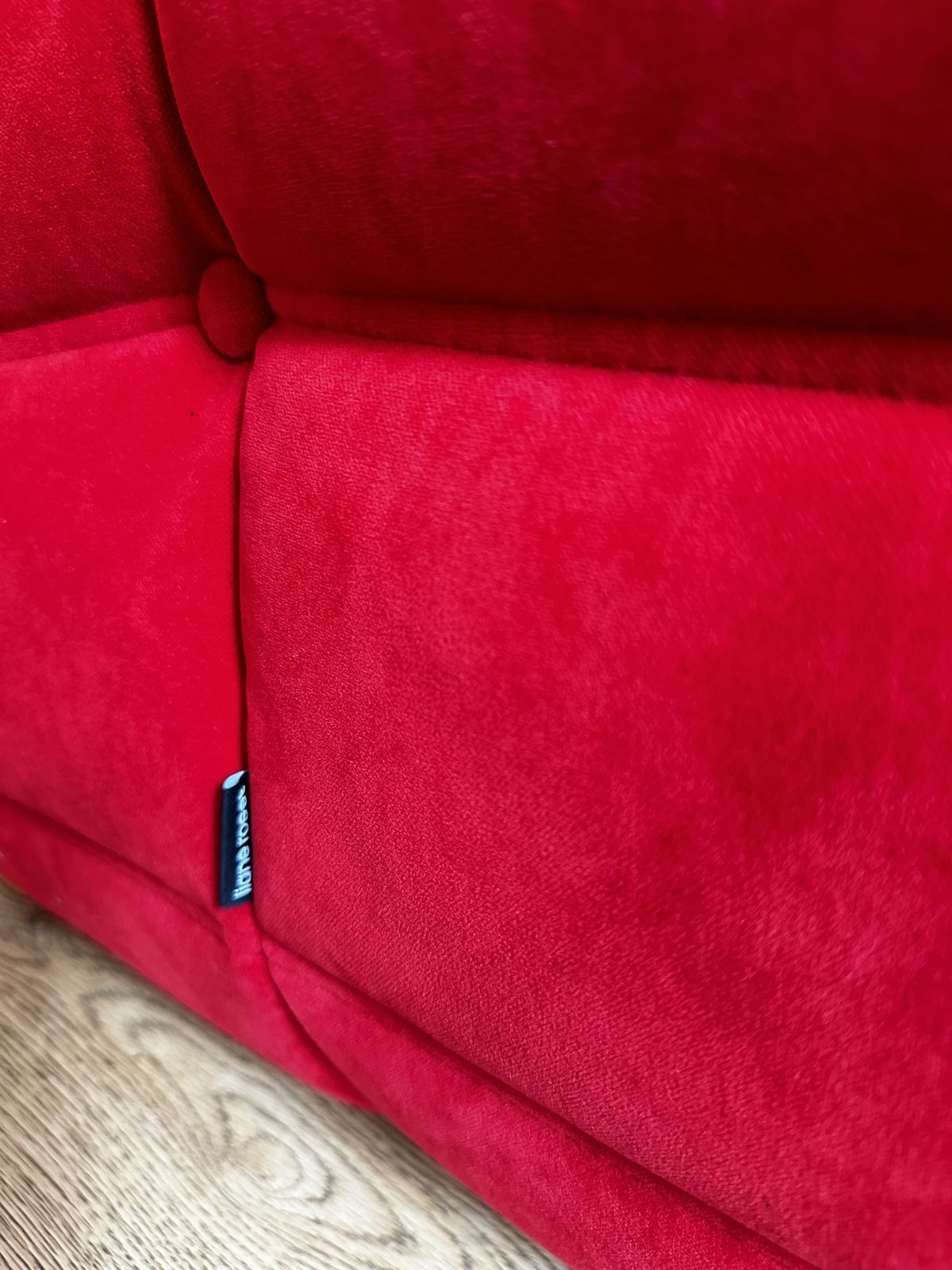 A 21st Century Red "Togo" Corner Sofa photo vinterior