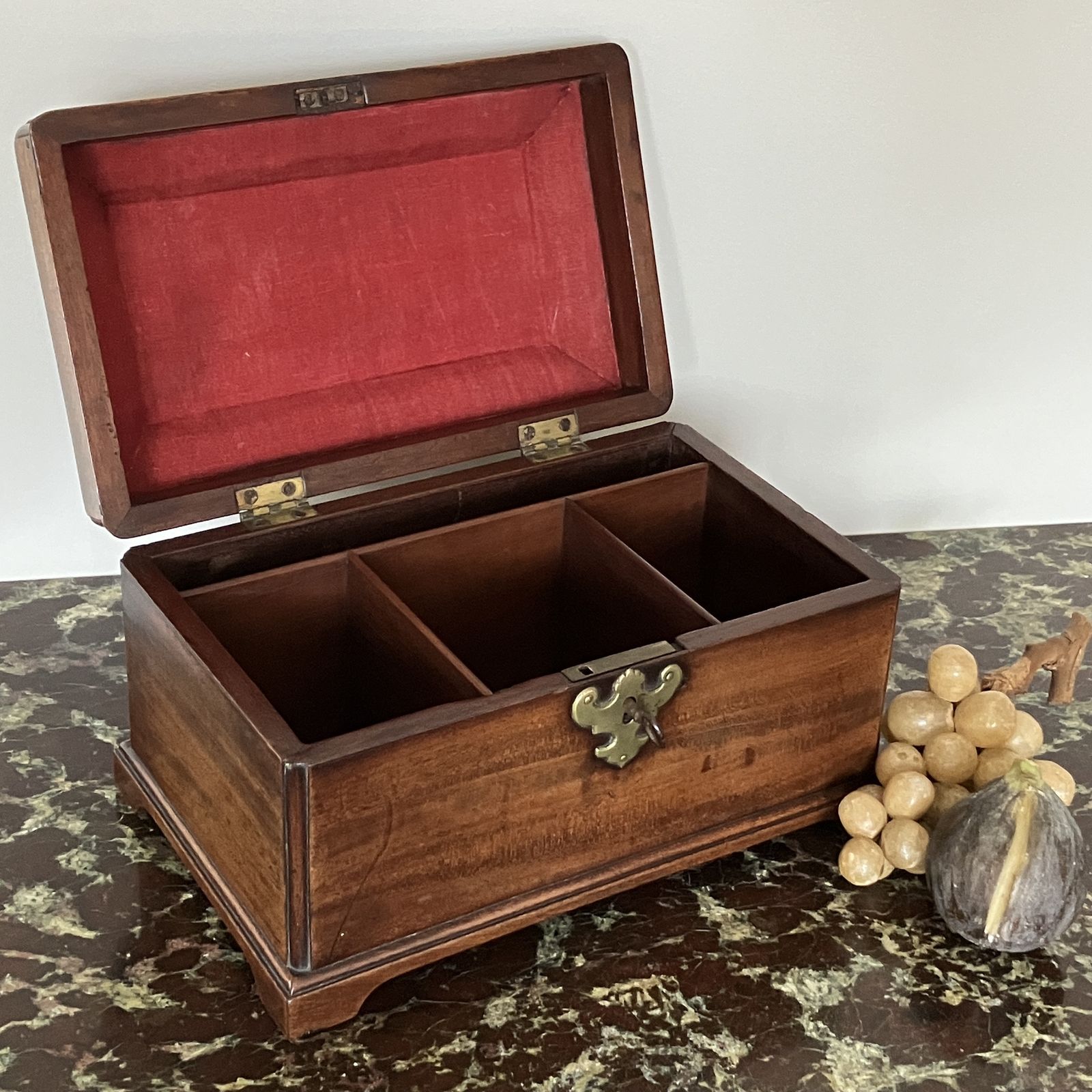 George III Mahogany Tea Caddy, Circa 1760 photo 750.0