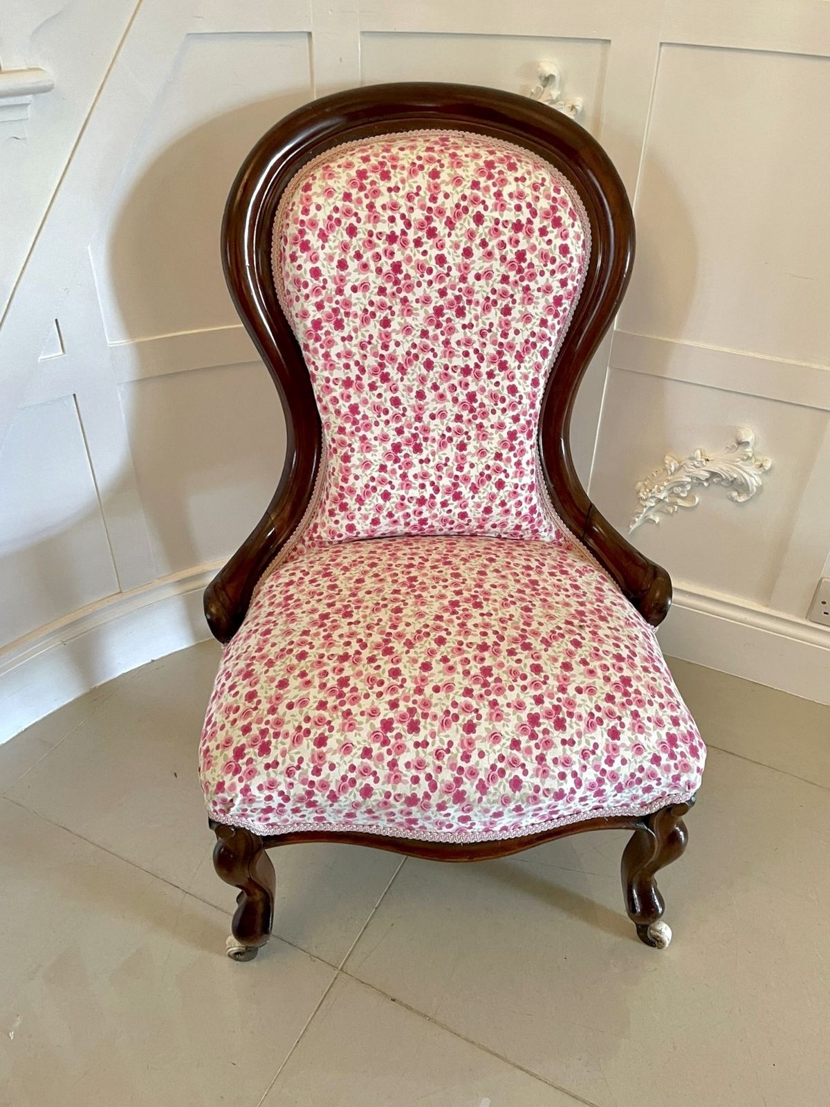 Antique 19th Century Mahogany Ladies Chair photo vintage