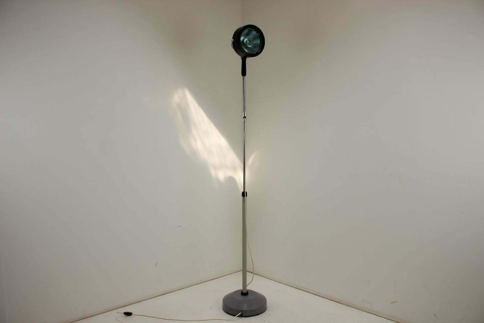 Mid Century Floor Lamp Type B130, 1960s, Poland photo vintage