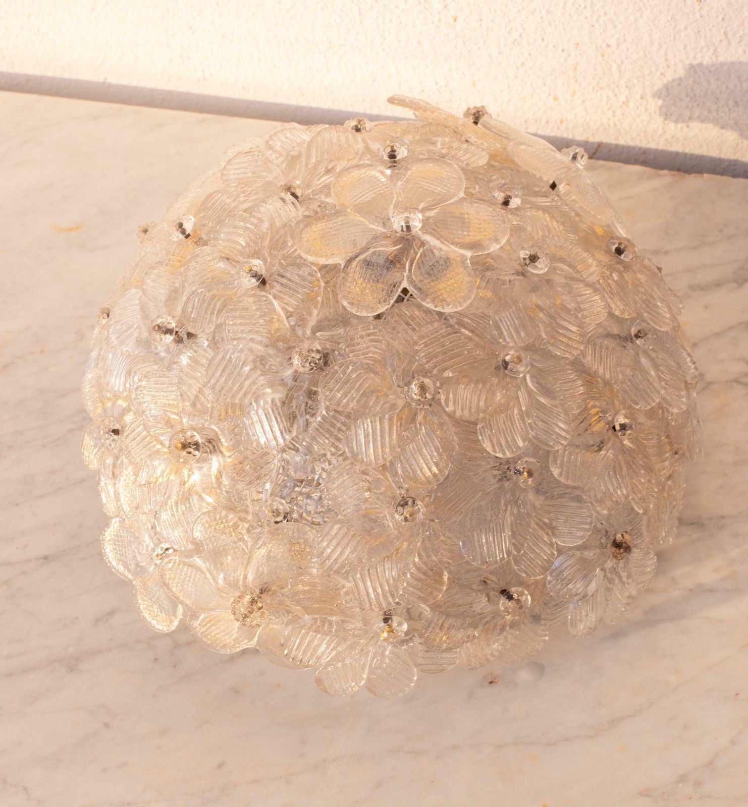 photo vintage Murano Ceiling Light Gold And Traspare Flower By Seguso For Venini, Italy, 1960s
