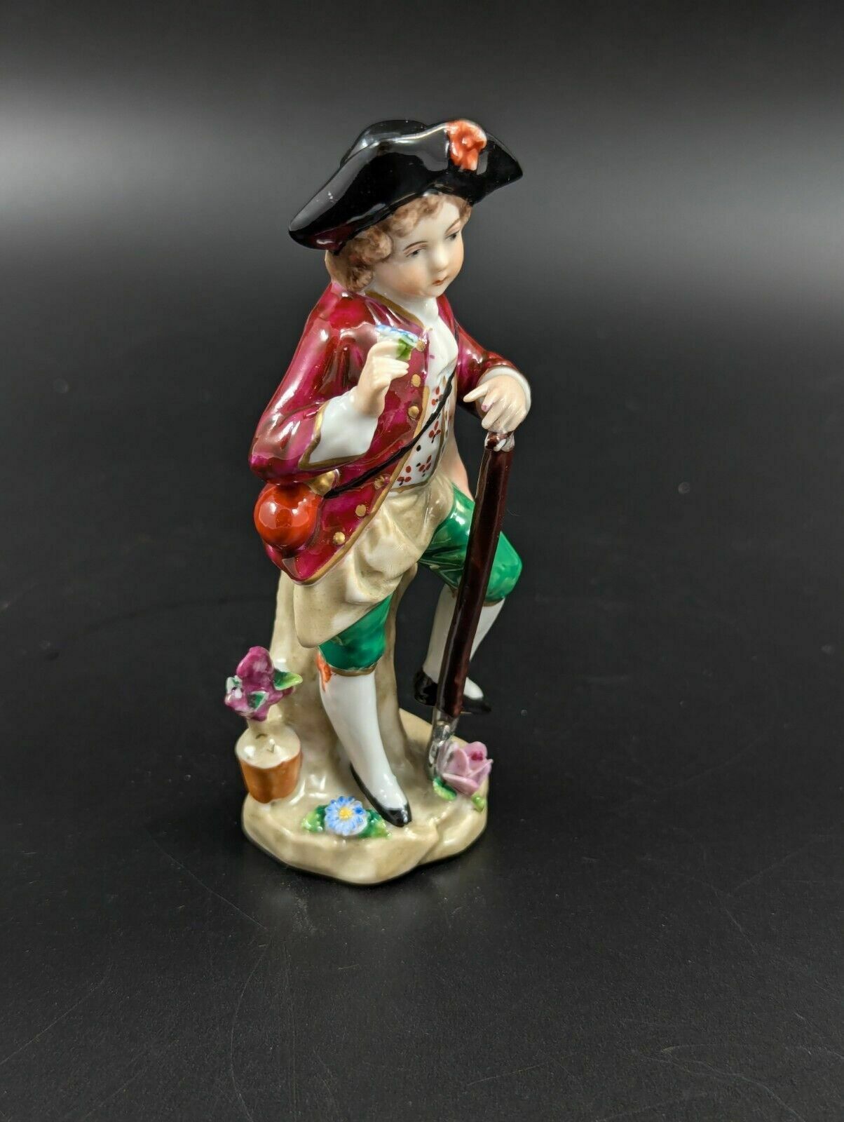 Lovely Early 20th Century Sitzendorf Porcelain Figurine Of A Young Gardener photo 120.0