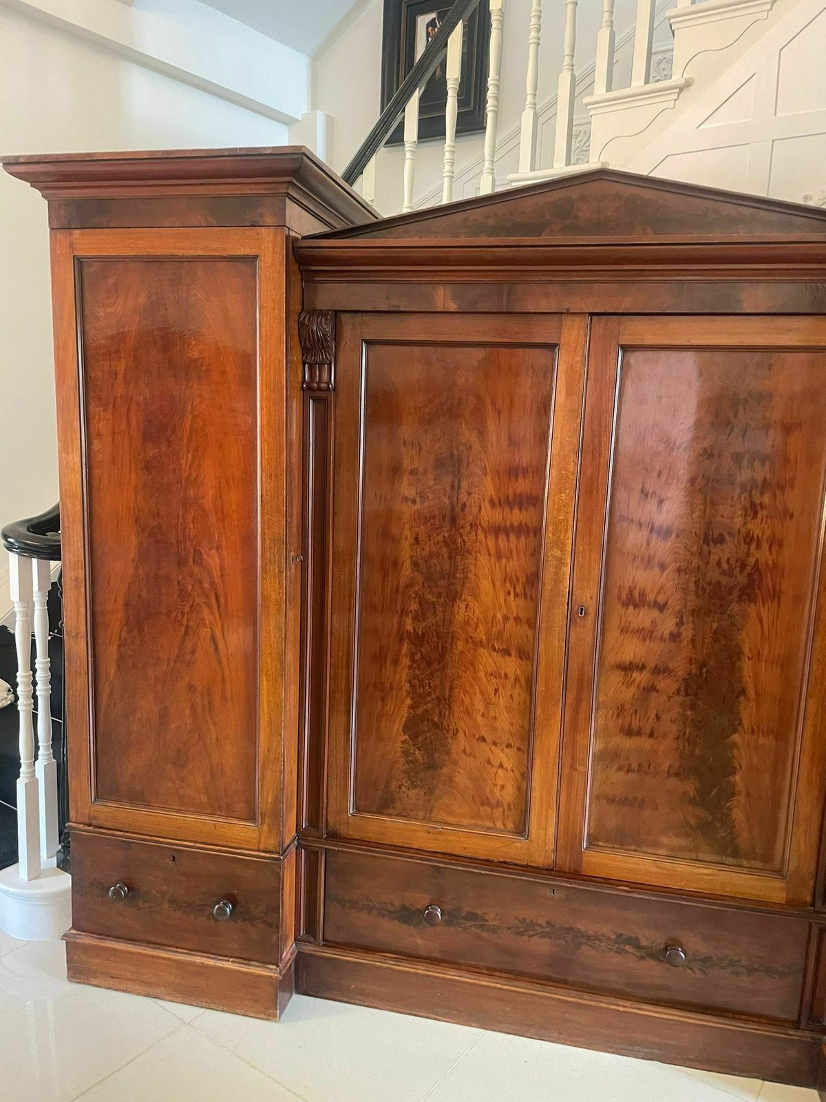 Outstanding Quality Large 19th Century Antique Figured Mahogany Wardrobe photo buy
