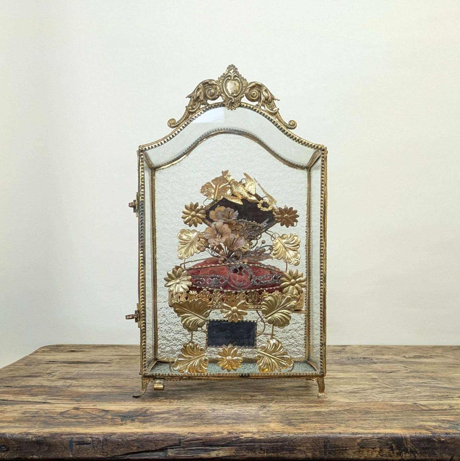 photo for sale Antique French Marriage Display, French Brides Wedding Tiara Brass And Glass Stand, Old Marriage Globe, 19th Century Arched Display
