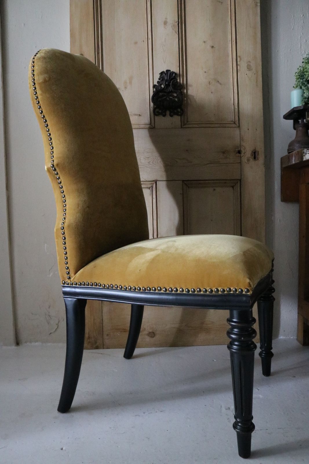 4 X India Jane Gold Velvet Dining Chairs photo vintage