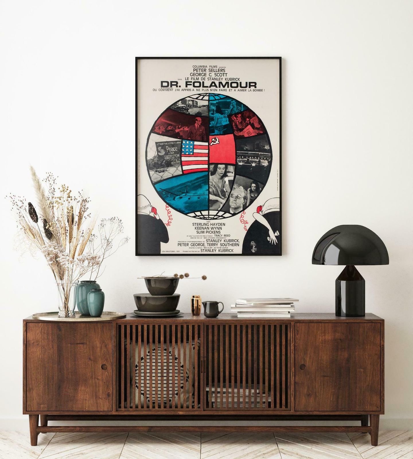 DR Strangelove 1964 French Moyenne Film Poster photo furniture