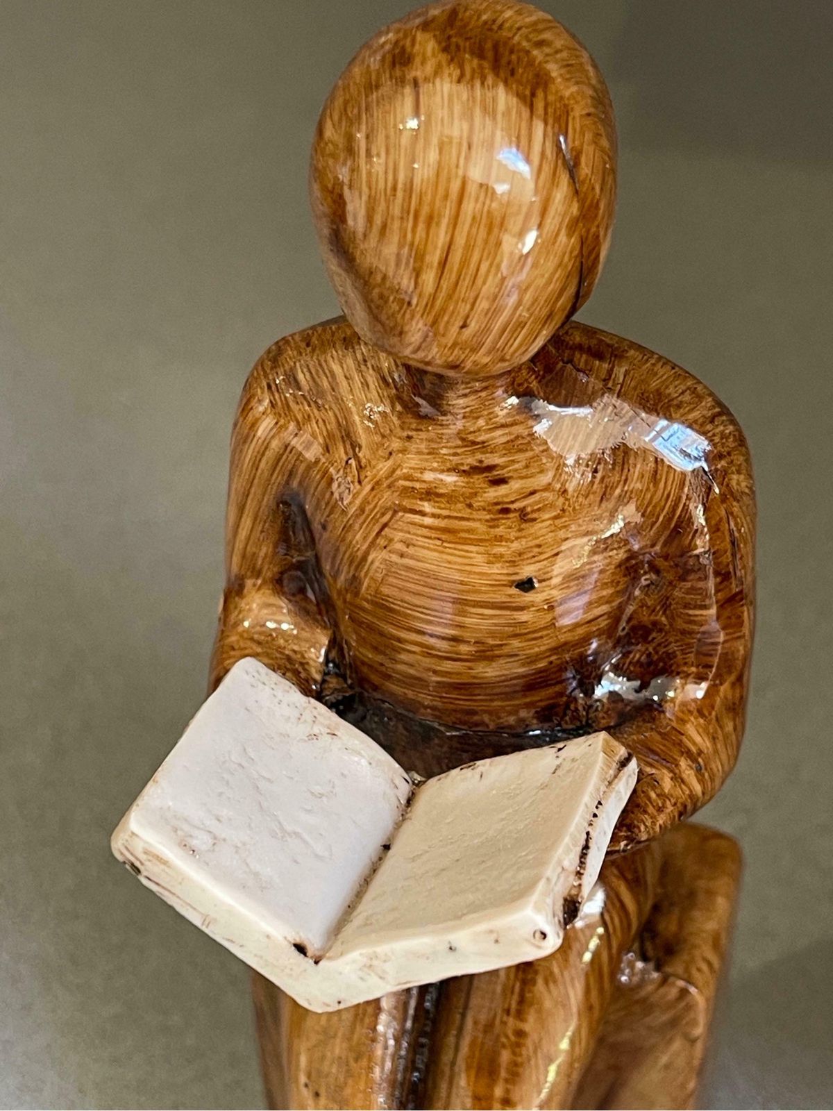 Carving Wooden Sculptures Book End Set Of 2 Decorative Figurine Of Book Holders photo for sale