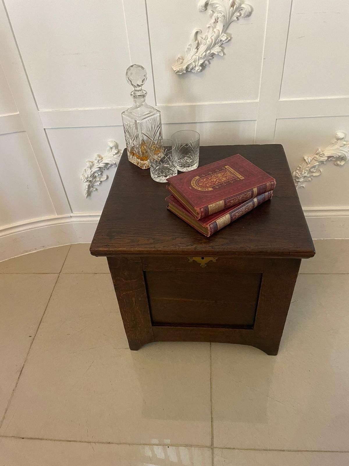 Rare Small 17th Century Antique William And Mary Quality Oak Coffer photo Furniture