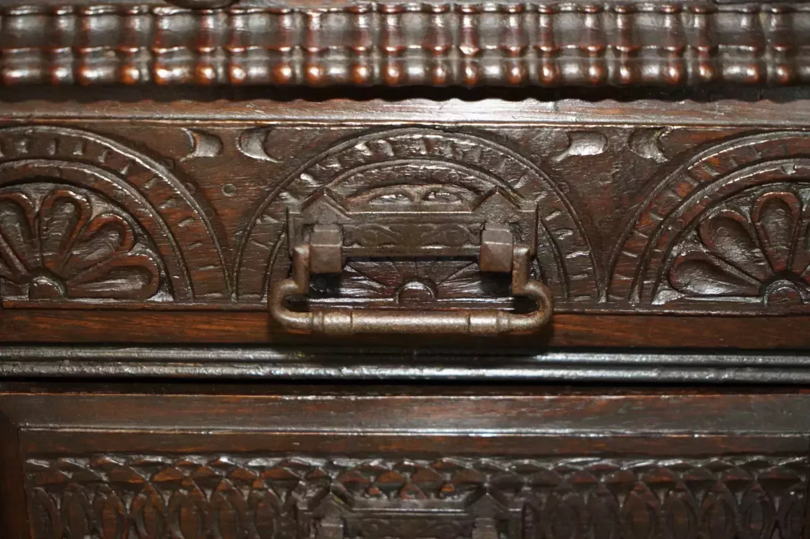 photo furniture Antique 1685 Dated Hand Carved Chest Of Drawers Sideboard With Side Cupboards