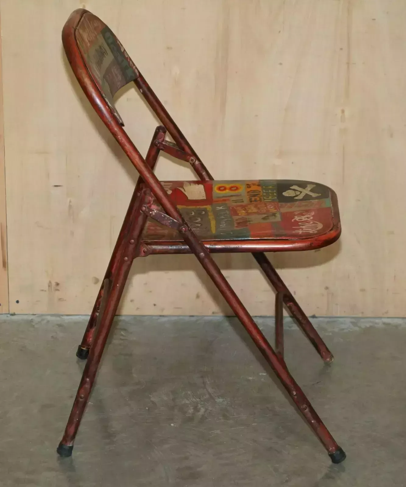 photo furniture Super Decorative Pair Of Vintage Industrial Patroliana American Folding Chairs