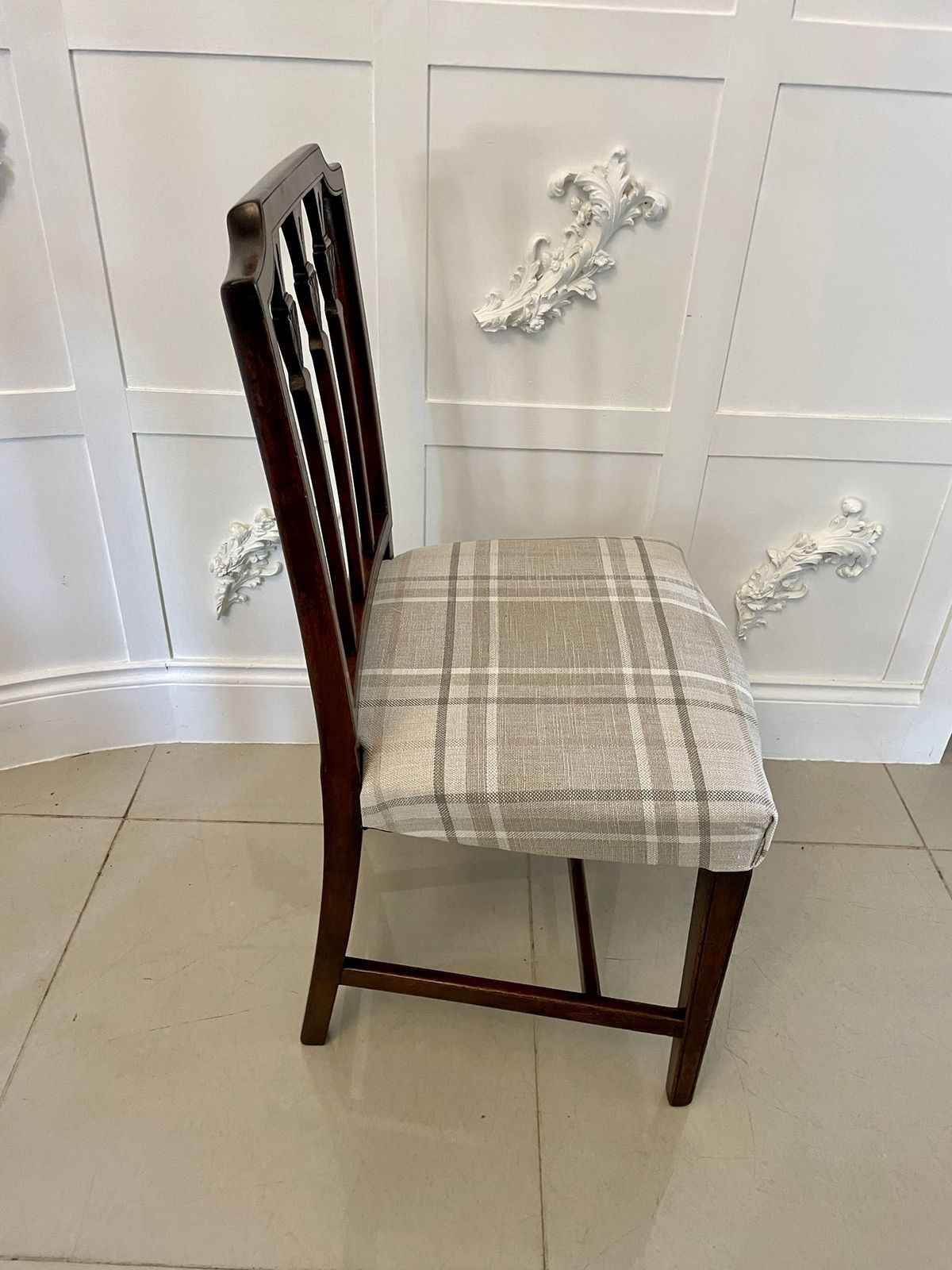 Fine Set Of 8 Antique 18th Century Mahogany Dining Chairs photo vinterior