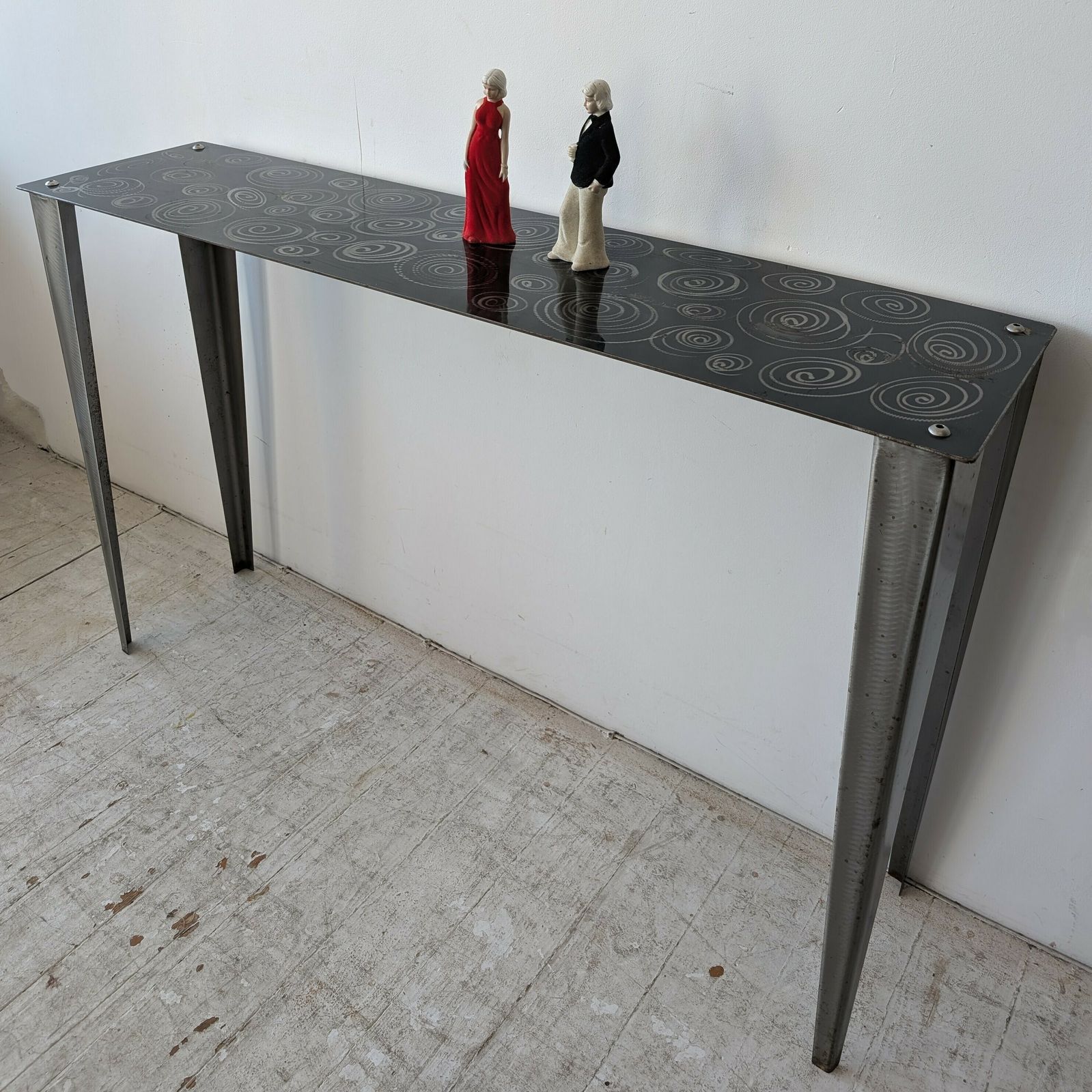 Super Stylish Postmodern American Steel Console With Spiral Squiggle Design 1980s / 1990s photo vintage