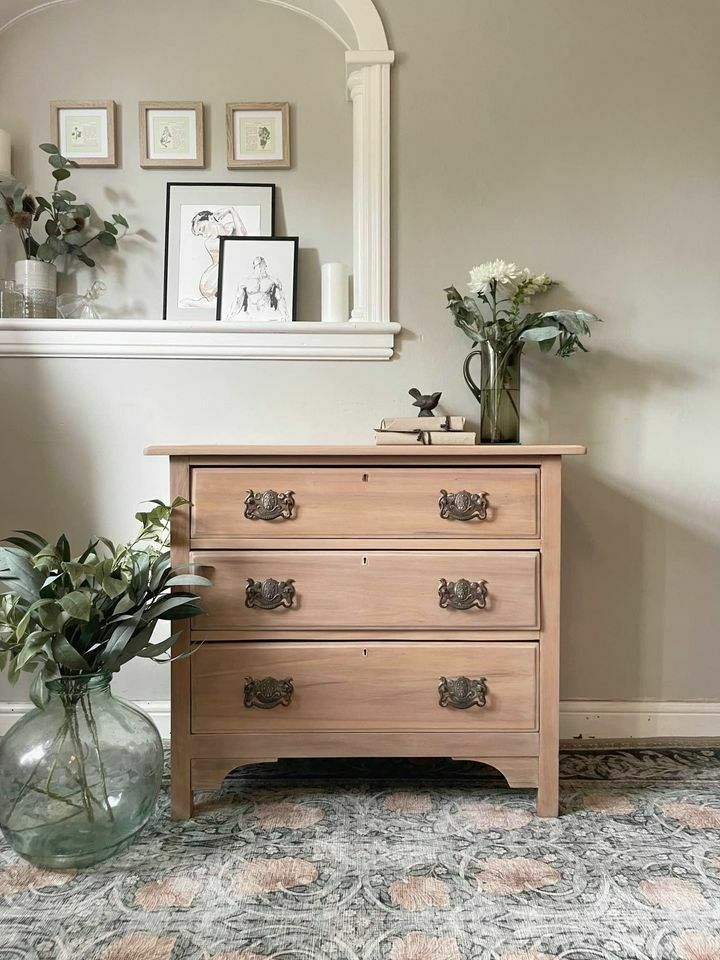 Vintage Cottage Core Chest Of Drawers