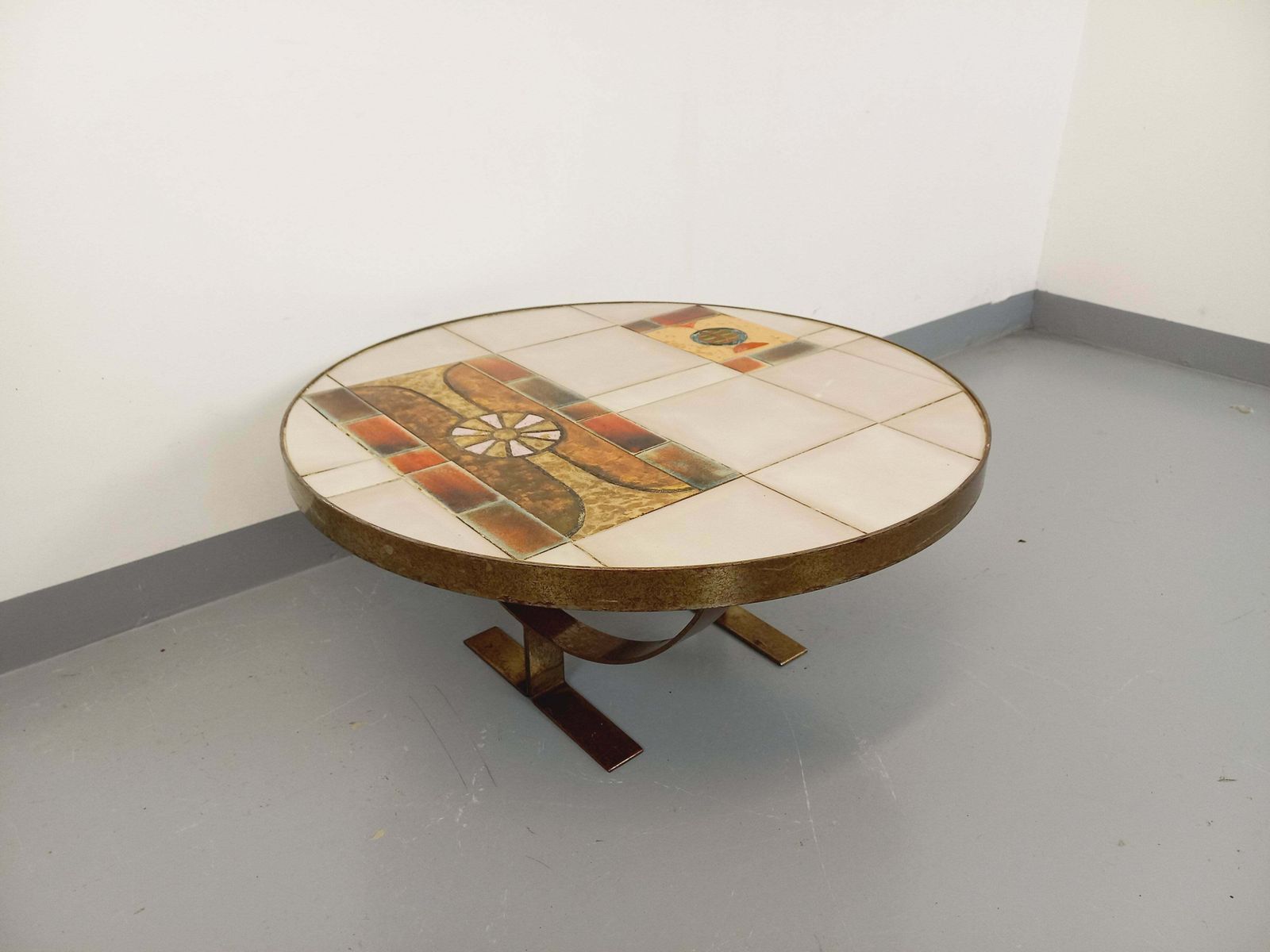 Jean Gregorieff For Roche Bobois Round Coffee Table In Ceramic