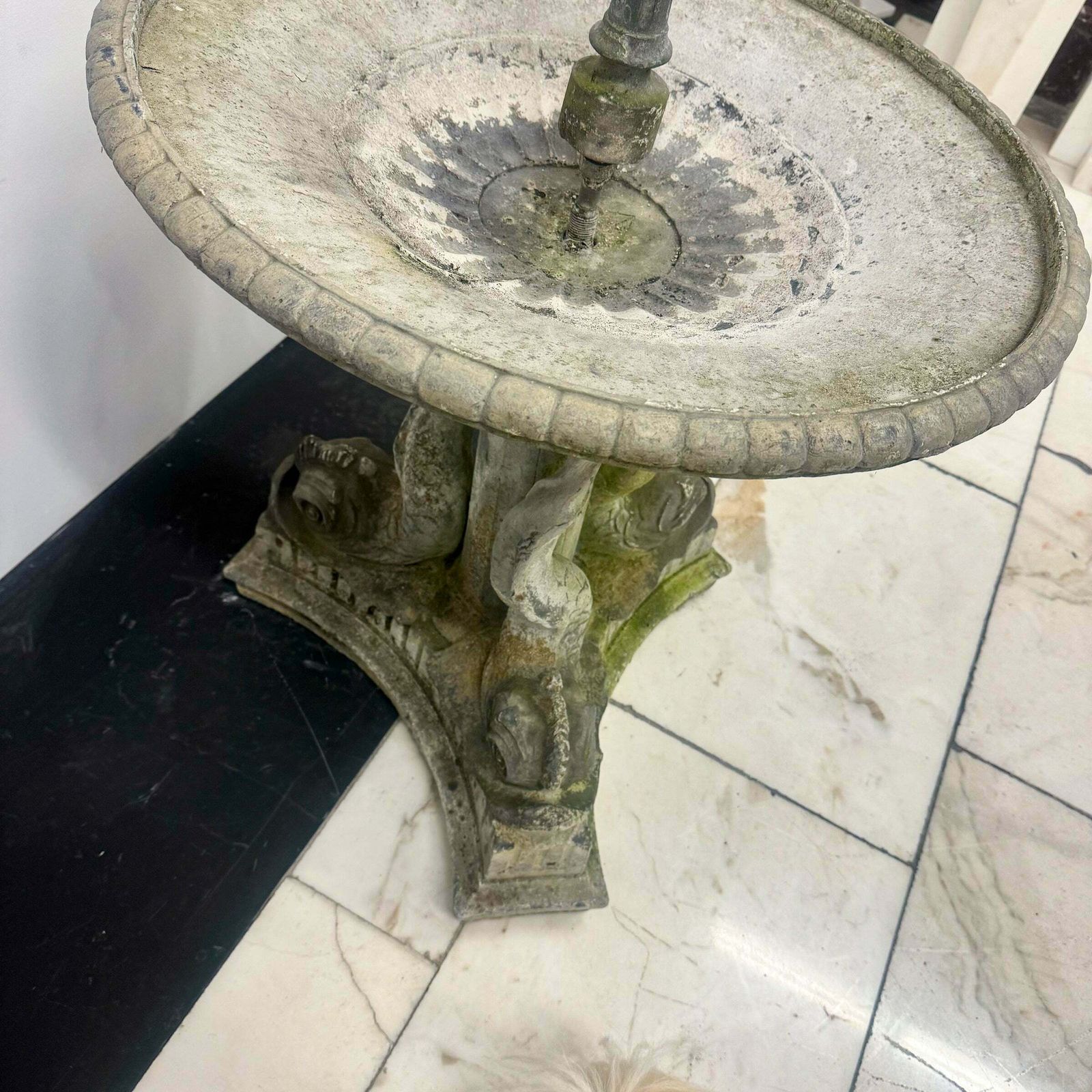 photo furniture Antique Lead Garden Water Fountain