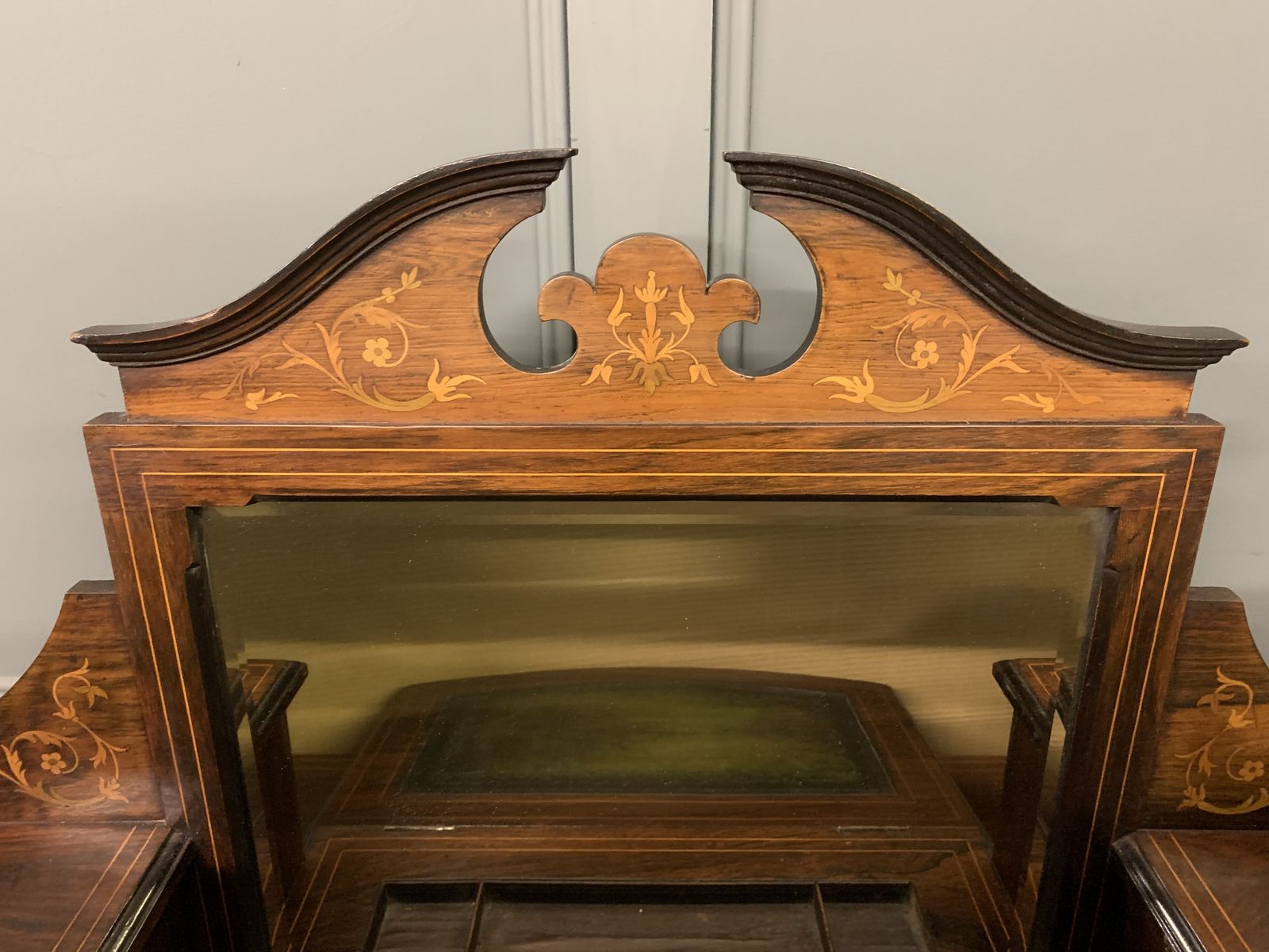 photo furniture Inlaid Rosewood Bonheur Du Jour