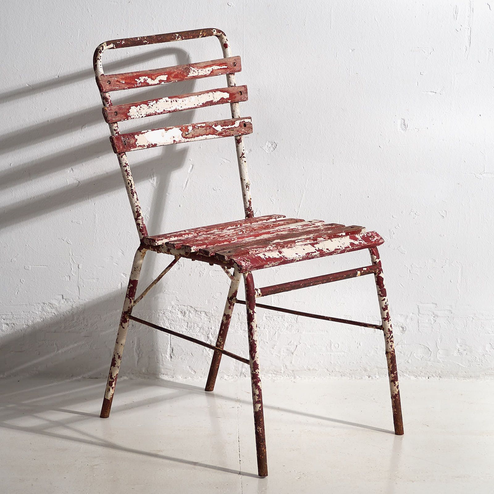 Antique Red And White Terrace Chairs (C.1920). Set Of 4 Pieces photo buy