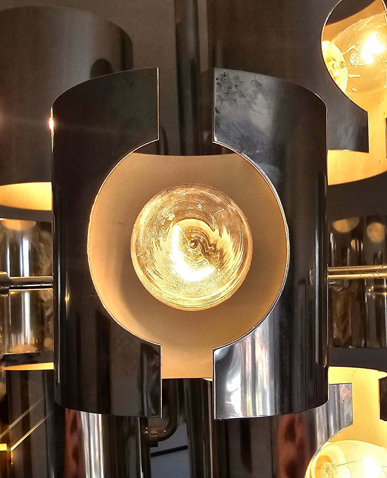 Minimalist Space Age 12 Arm Cubic Chandelier By Gaetano Sciolari Shaped As An Atom // Made In Italy In 1970s photo 1400.0