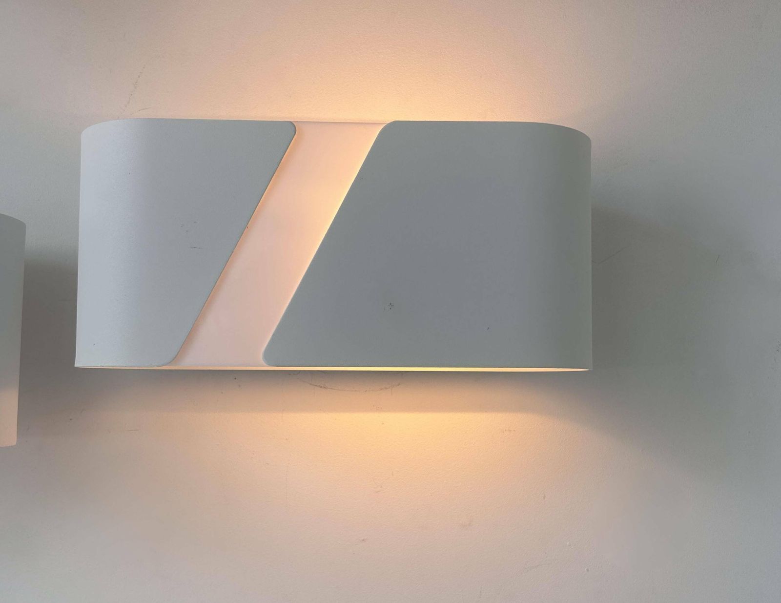 Pair Of Matt White Metal And Perspex Wall Lights, Holland 1980 photo vintage