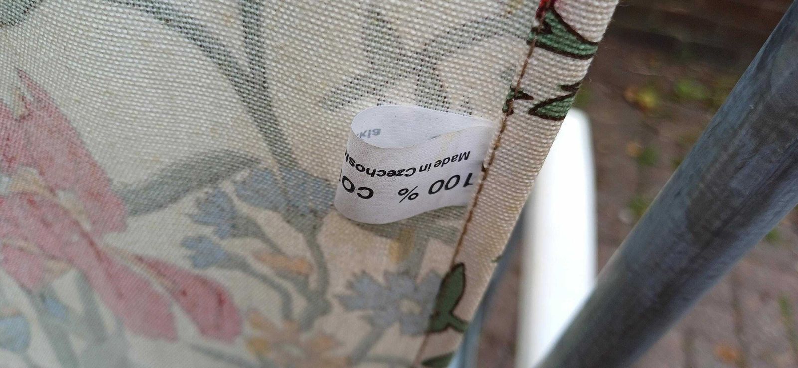 Vintage Retro 70s Sprung Deckchair. Folding. Made In Czechosolvakia. Funky Floral Decoration. photo vintage