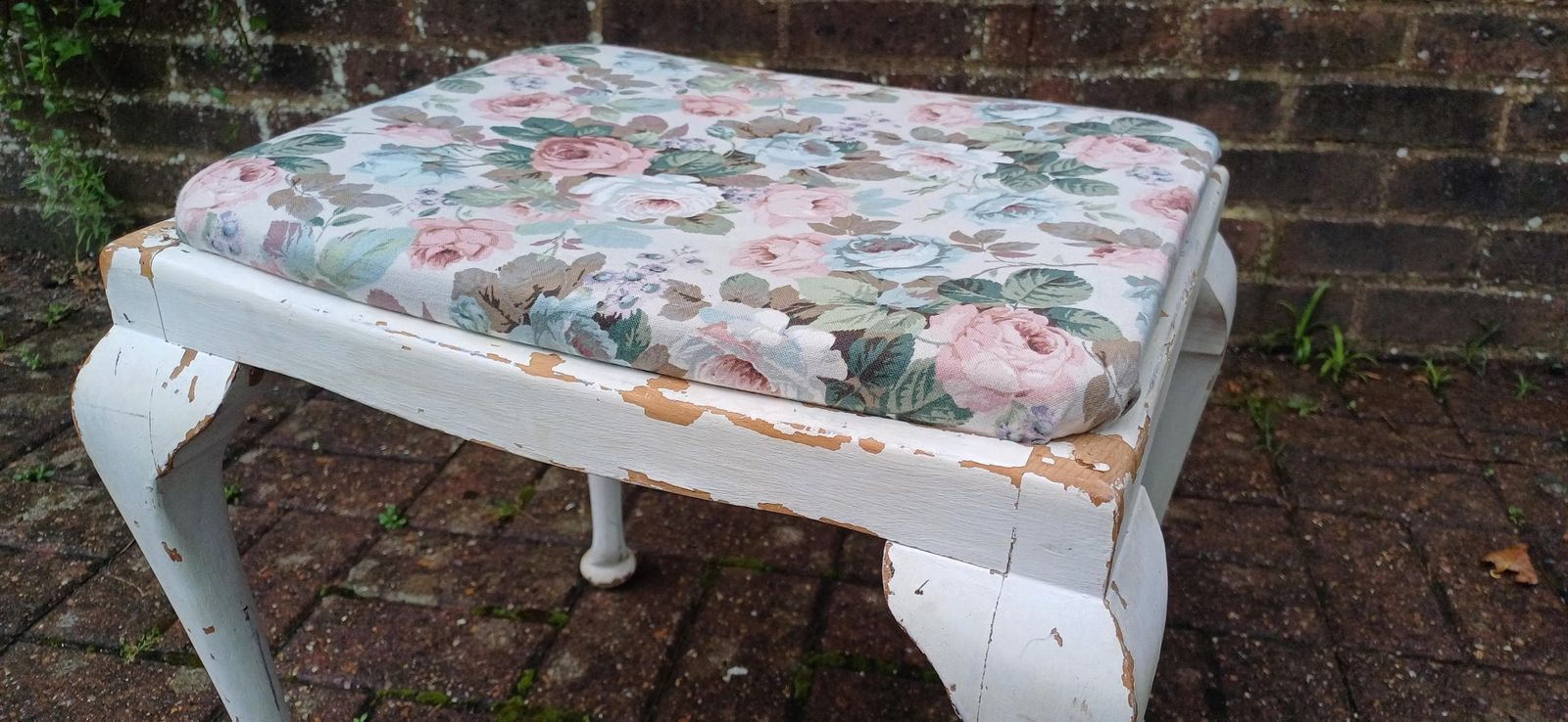 Vintage Retro Painted Shabby Chic Upholstered Stool Lift Out Seat White Flower Floral photo Furniture
