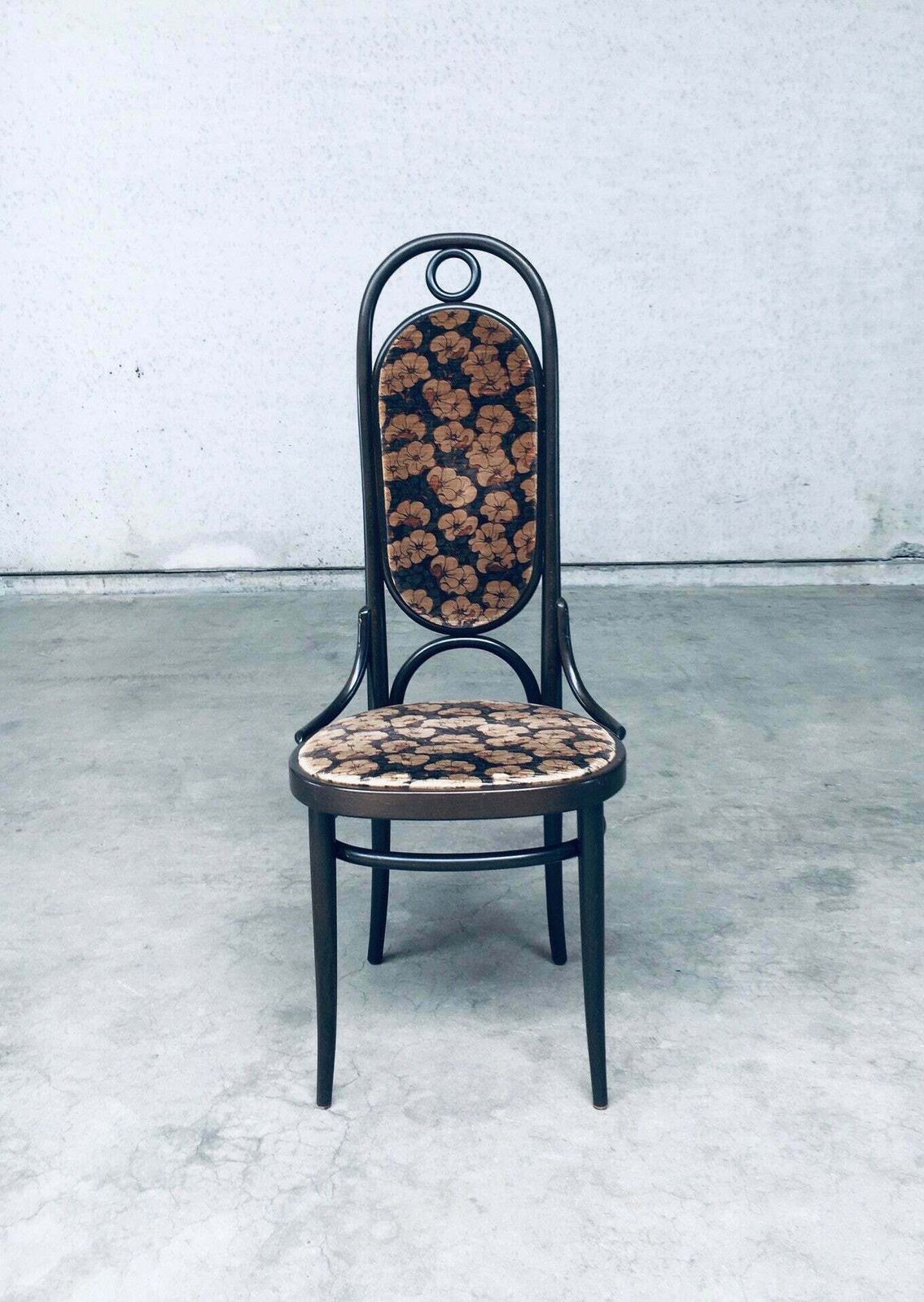photo buy Thonet 79 Model 207r "Long John" Eetkamerstoelen, 1979