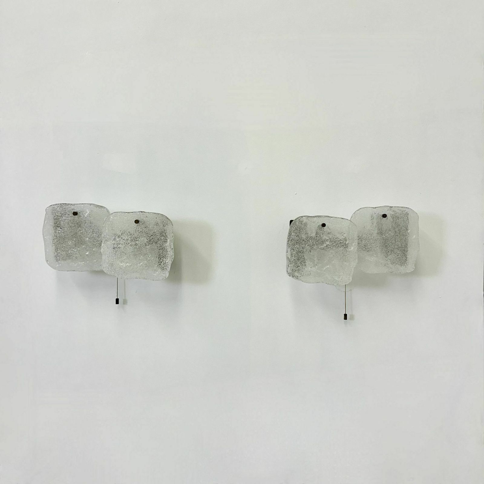Modernist Frosted Ice Glass Wall Lamp Attributed To J. T. Kalmar For Kalmar, 1960s