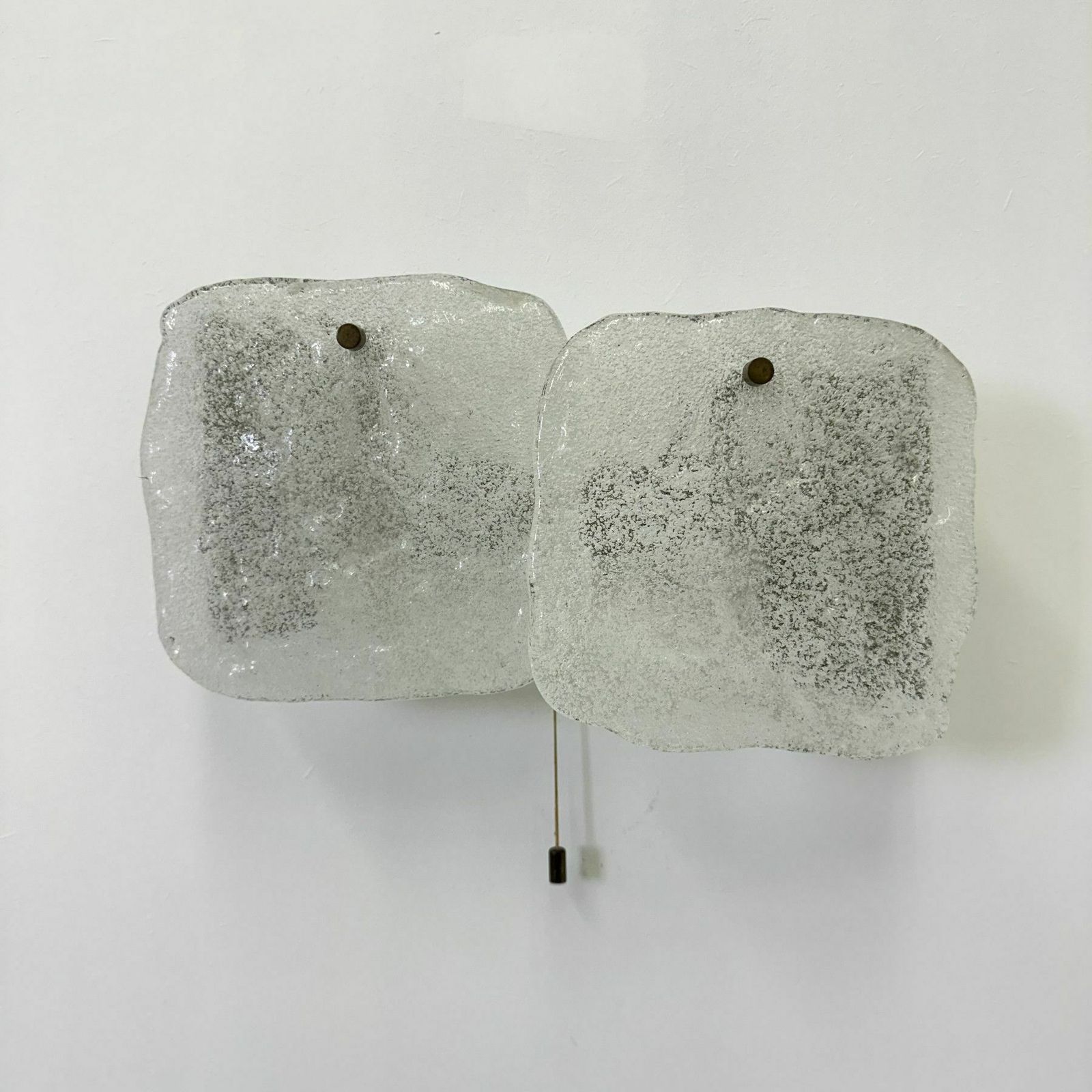 Modernistische Wandlamp Van Bevroren Ijsglas, Toegeschreven Aan J. T. Kalmar Voor Kalmar, Jaren 1960 photo for sale