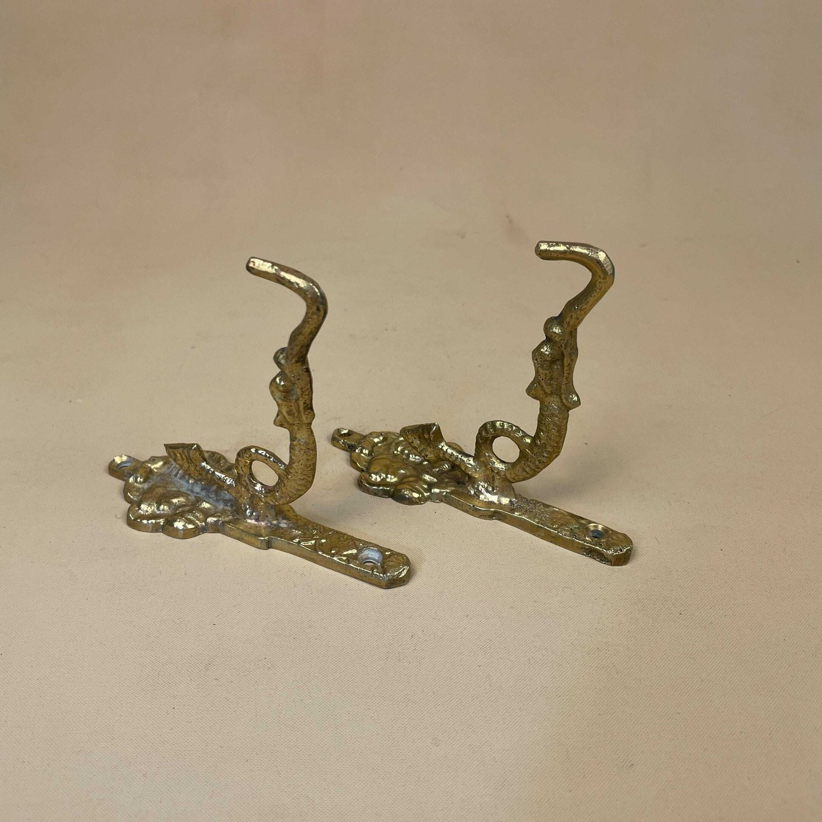 X2 Antique Solid Brass Wall Hook Hanging Vintage Coat Hooks Ornate Pattern Aged Fixture Cottage Oriental Chinese Old Set Door Hanger
