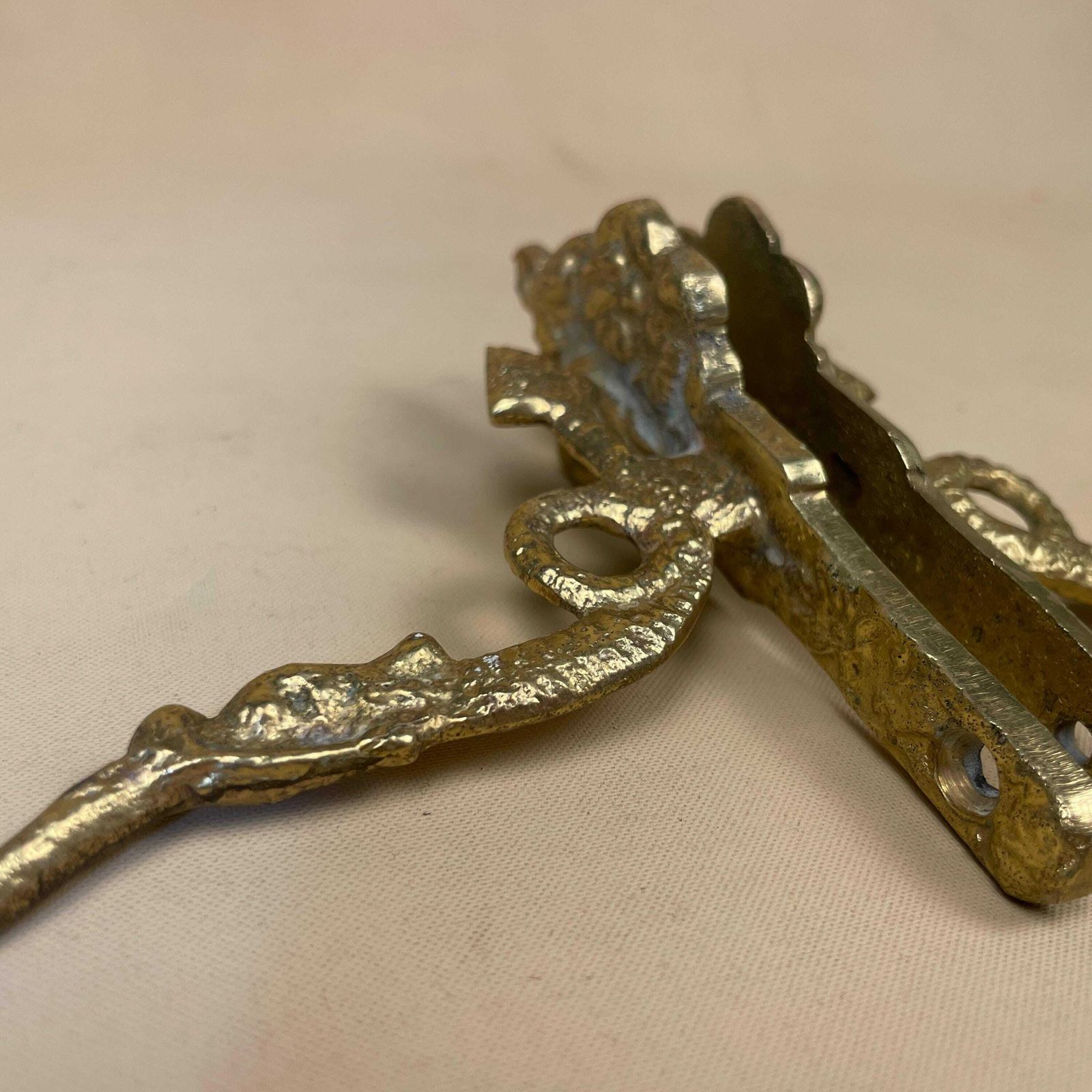 X2 Antique Solid Brass Wall Hook Hanging Vintage Coat Hooks Ornate Pattern Aged Fixture Cottage Oriental Chinese Old Set Door Hanger photo vintage