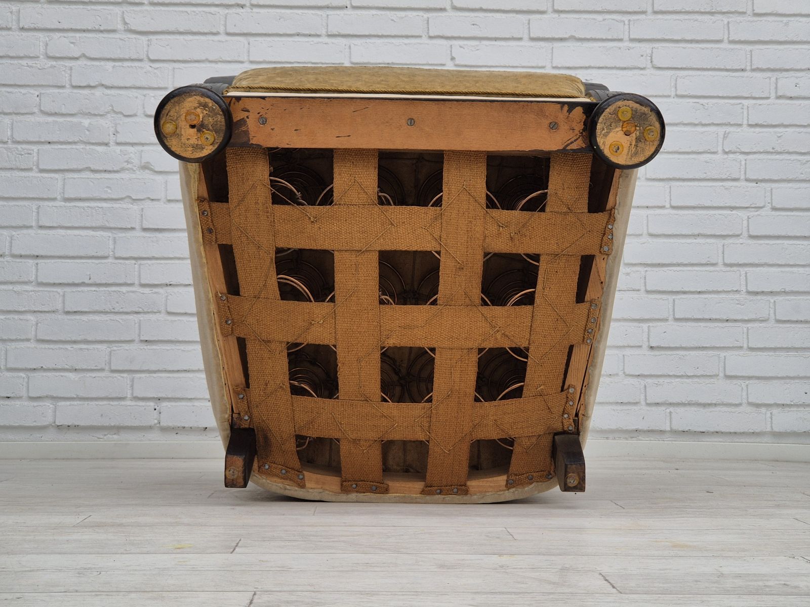 1070.0 Ca. Jaren 1950, Deense Vintage Relax Fauteuil, Meubelvelours, Essenhout. photo