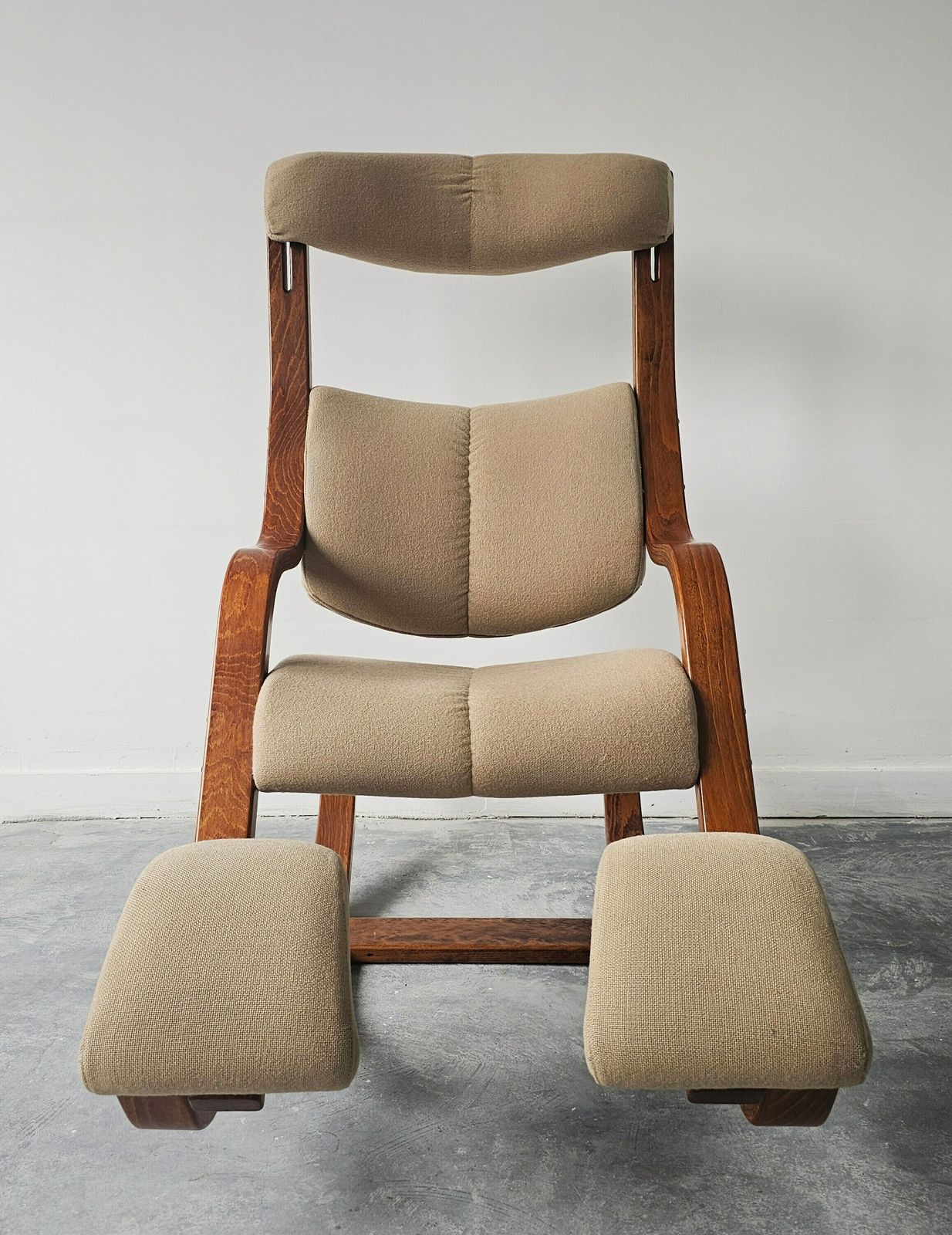 Iconic Gravity Balans Reclining Chair By Peter Opsvik For Varier // Made In Norway In 1980s photo Furniture