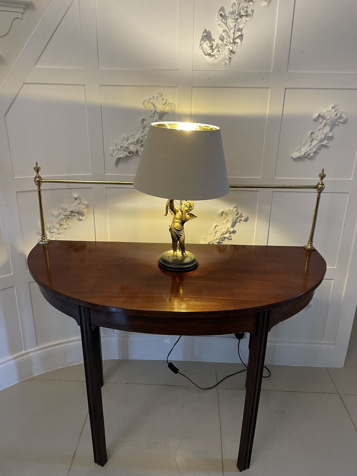 Unusual Pair Of Antique Quality Mahogany Demi Lune Consoles Tables photo vinterior