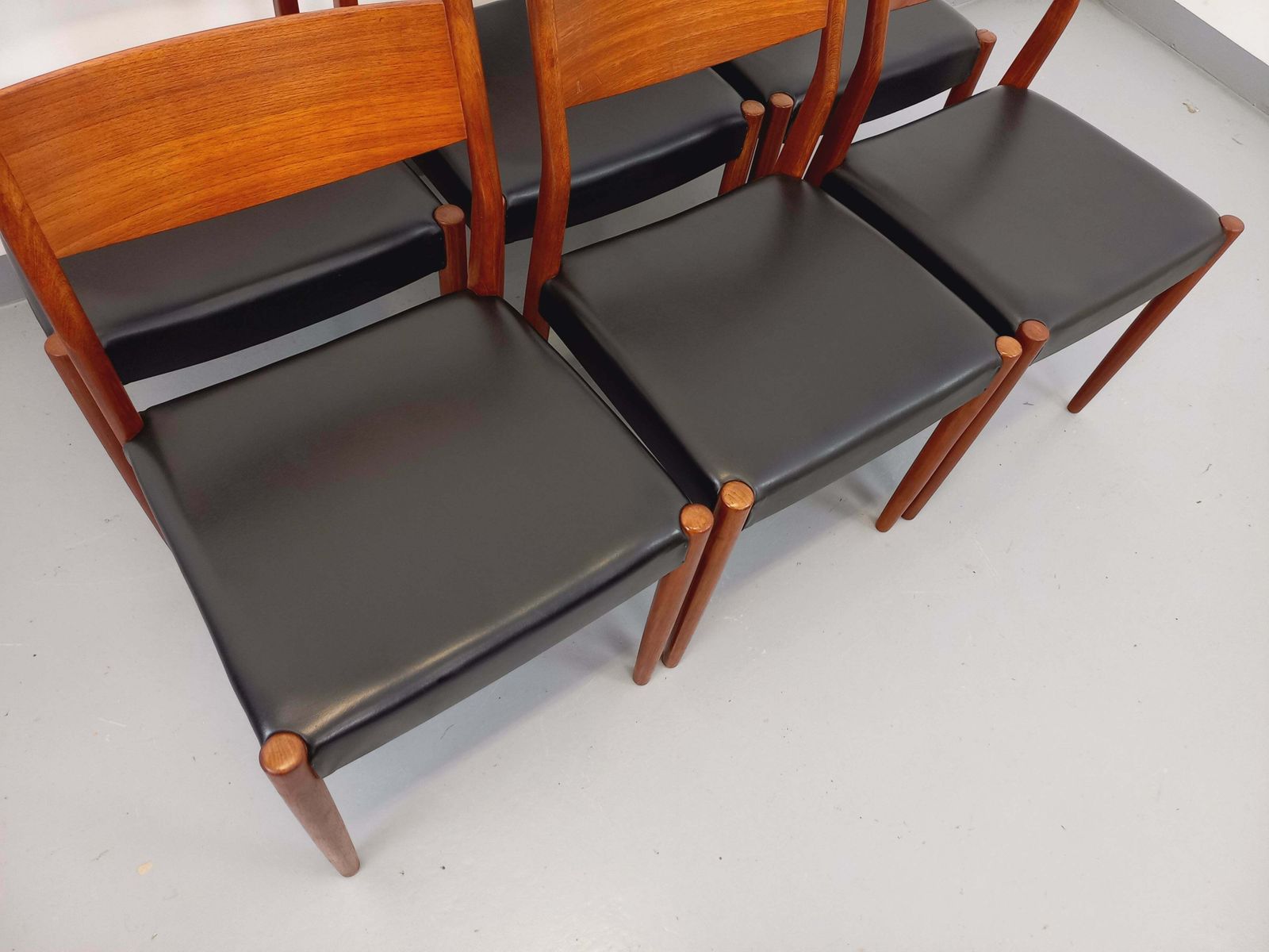 Mobilier 6 chaises Fristho Franeker en teck photo