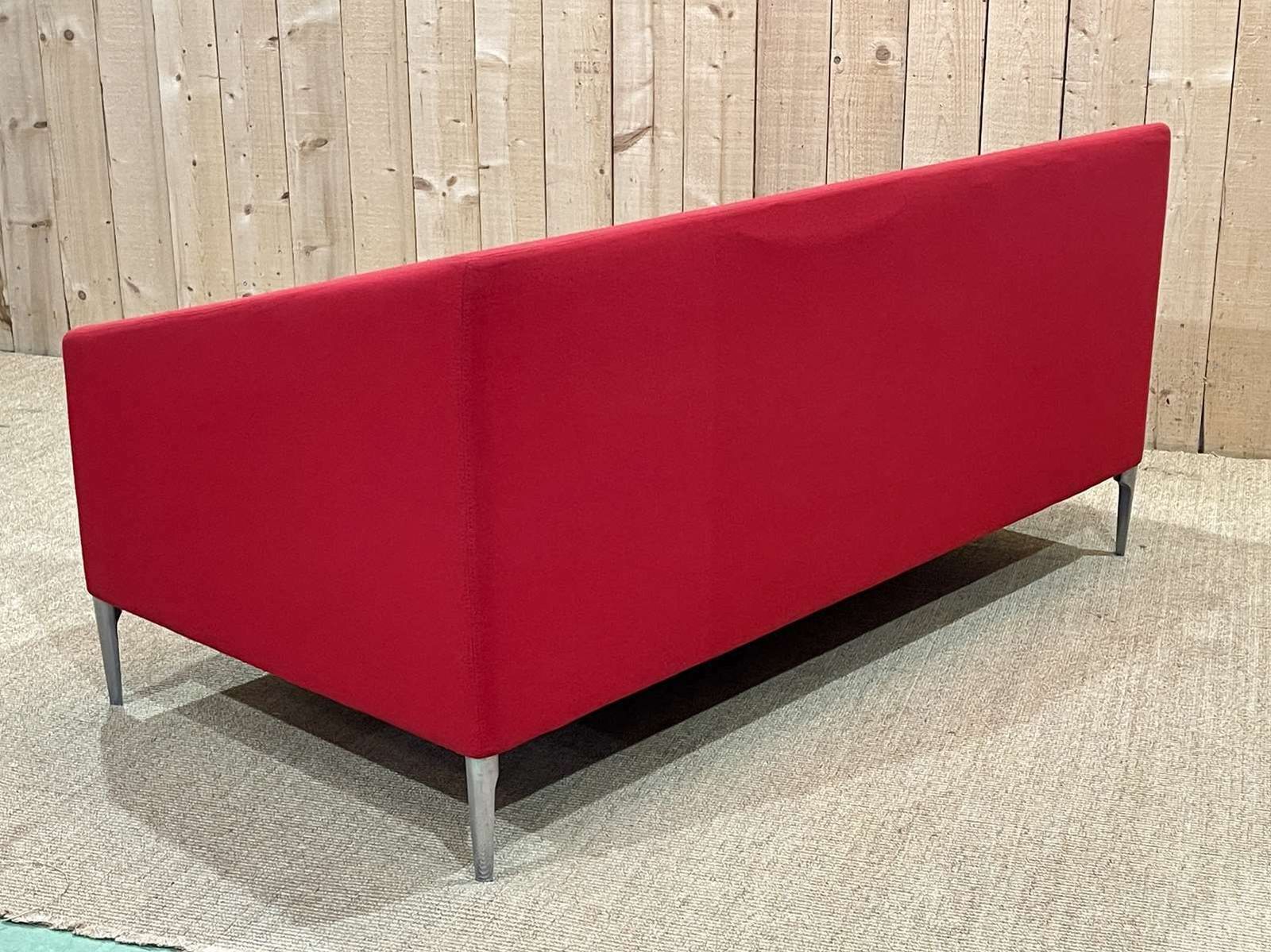 photo furniture Living Room  Seven  3 Pieces By Michiel Van Der Kley For Artifort