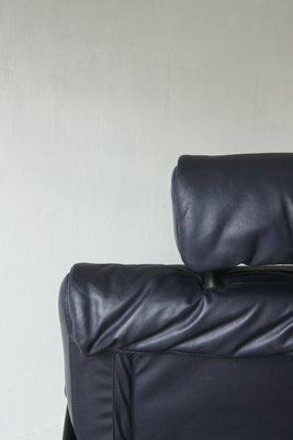 photo furniture Vintage Italian Lounge Chair In Leather