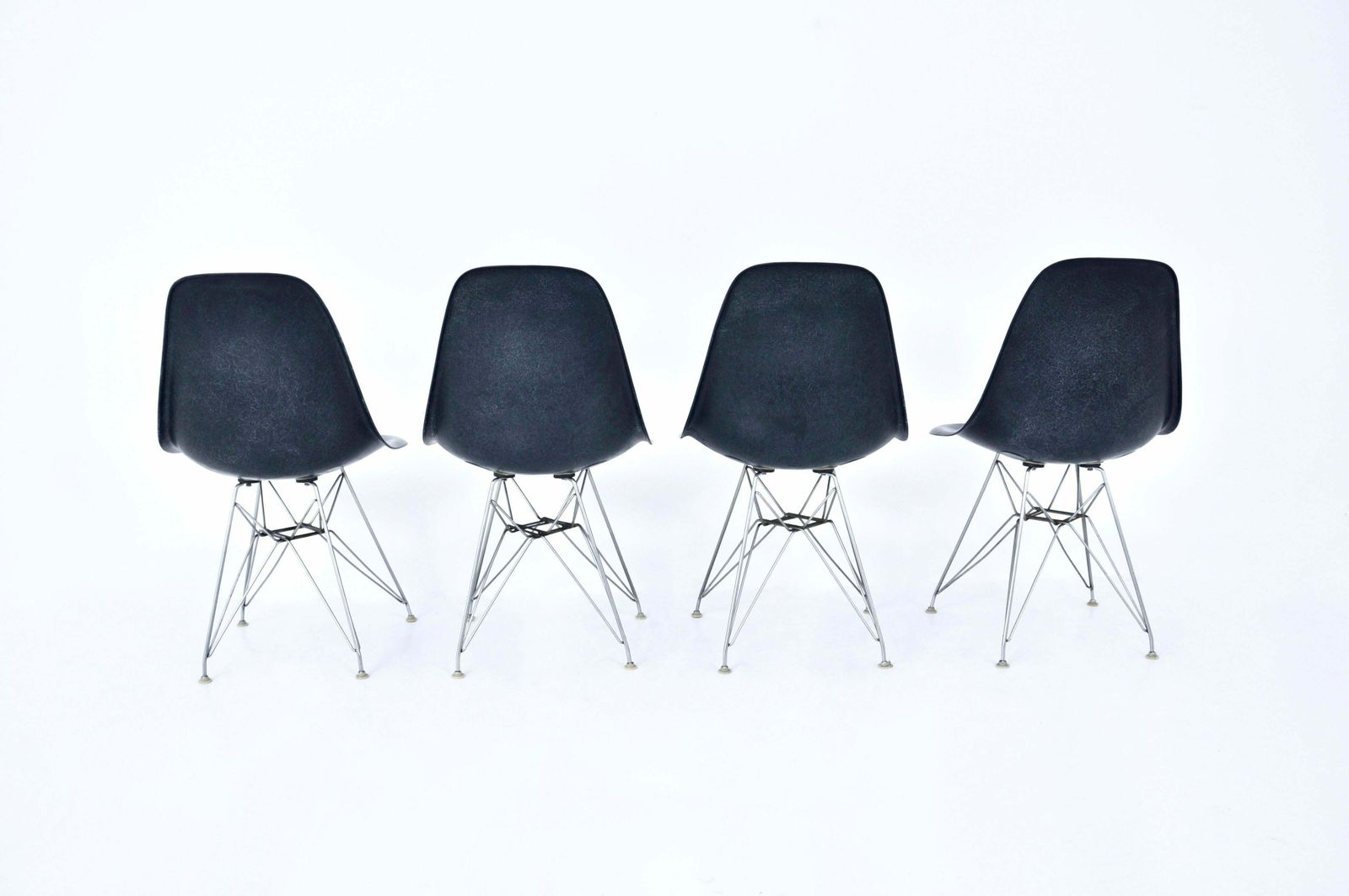 Dining Chairs Dsr By Charles & Ray Eames For Herman Miller, 1970s, Set Of 4 photo vinterior