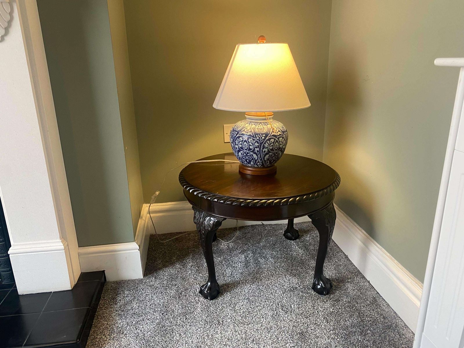 Vintage Solid Wood Mid Century Side Table / Coffee Table / Plant Stand / Pot Stand / Pedestal Table
