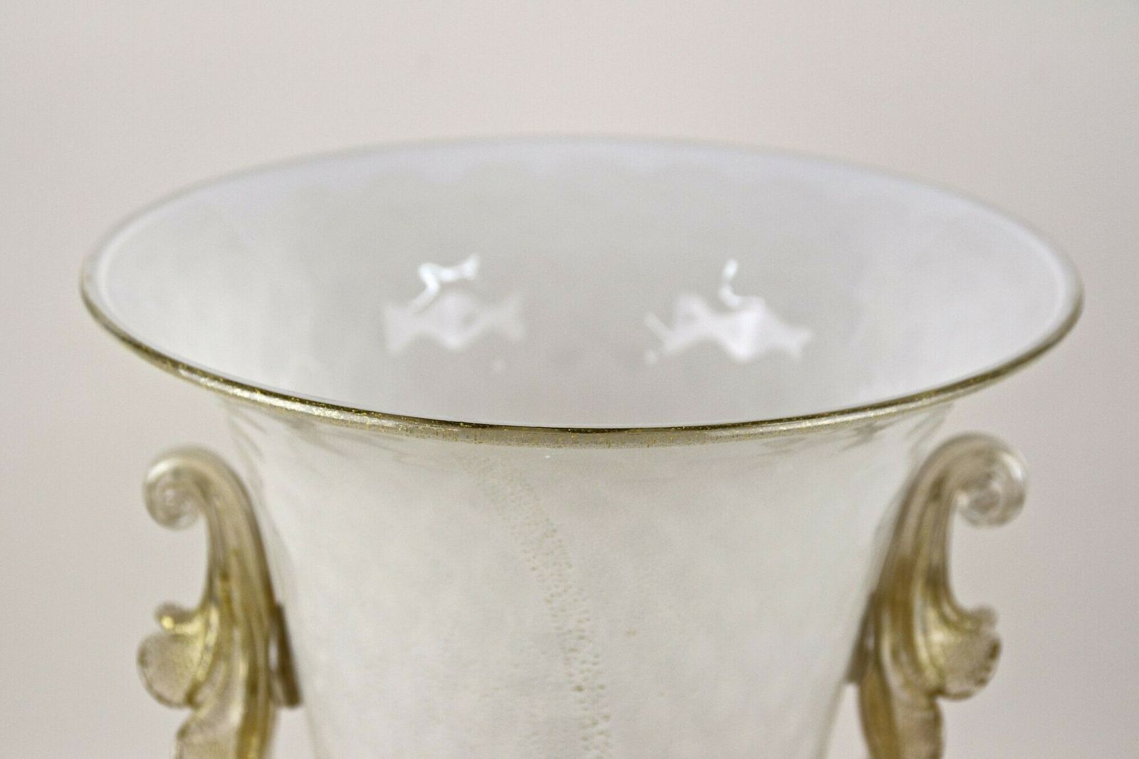 Beige/ Golden Murano Glass Urn Vase With 24 K Gold Flakes By Gabbiani, Italy photo furniture
