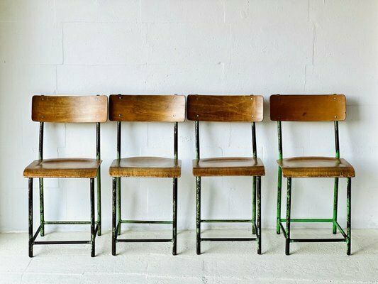 Industriële Schoolstoelen, Ca. Jaren 1960, Set Van 4 photo Meubels