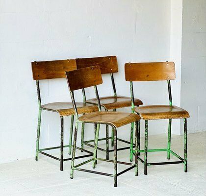 photo vintage Industriële Schoolstoelen, Ca. Jaren 1960, Set Van 4