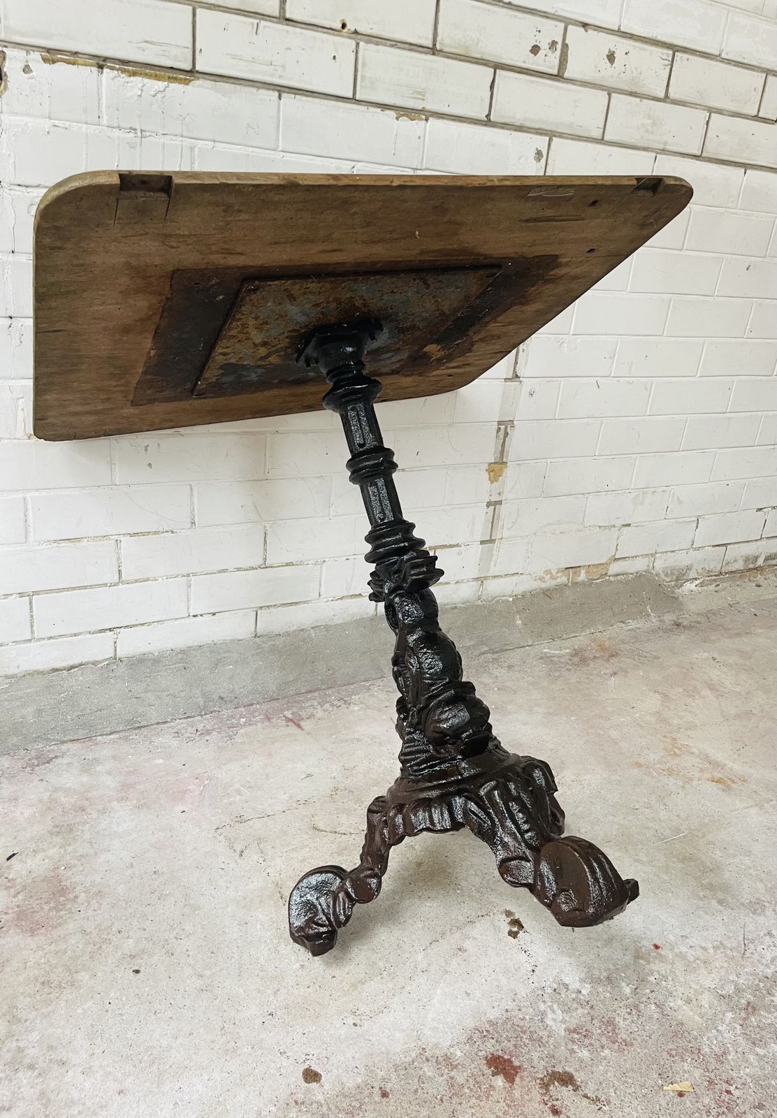 Very Nice Garden/House Table. photo buy